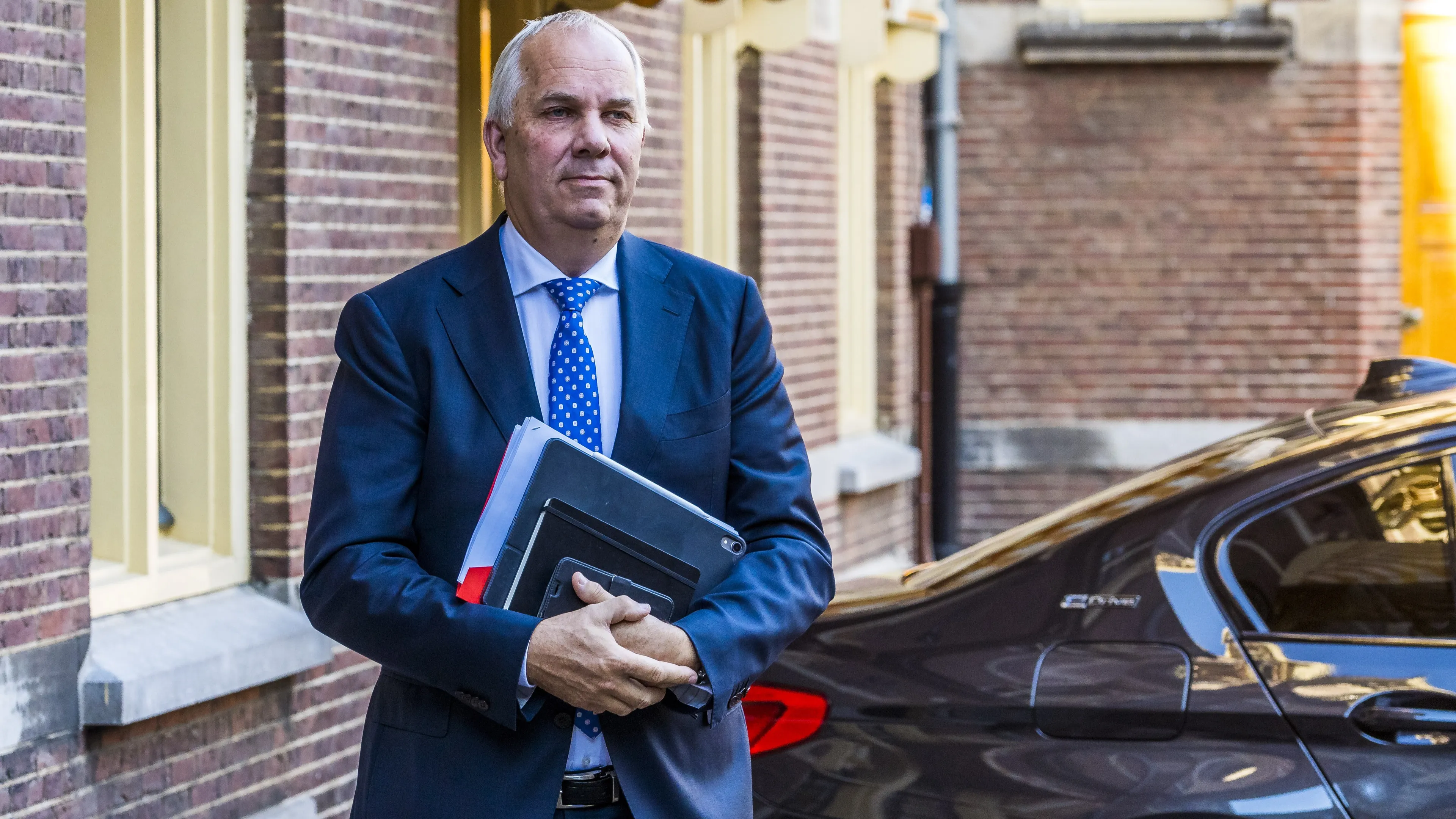 Rapport: nationale veiligheid steeds meer in gevaar, moeilijke keuzes noodzakelijk
