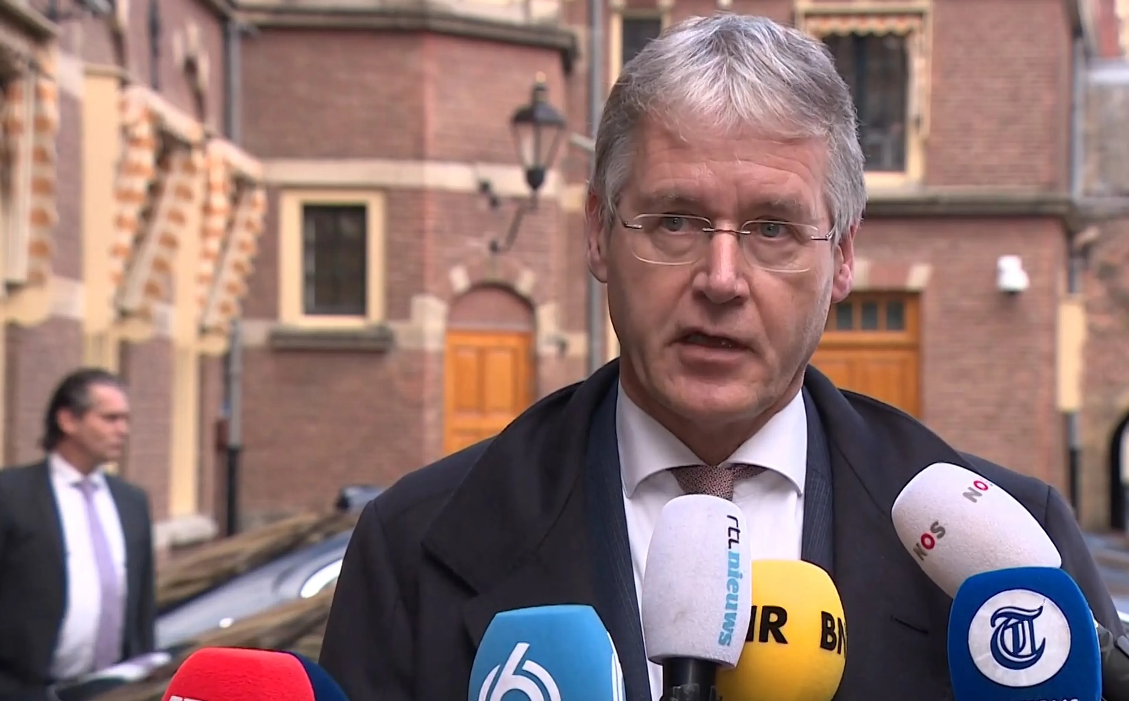 Onderwijsminister Slob na ophef over anti-homoverklaringen: 'Het gaat te ver'