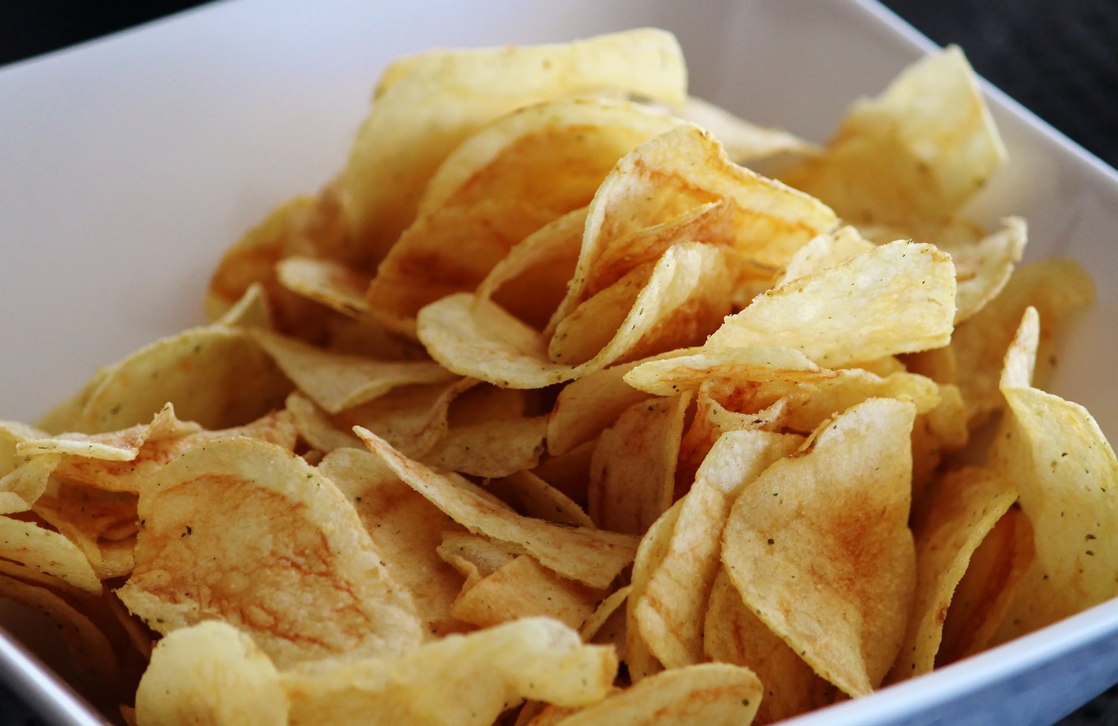 Dit is waarom je chips de laatste tijd anders smaakt