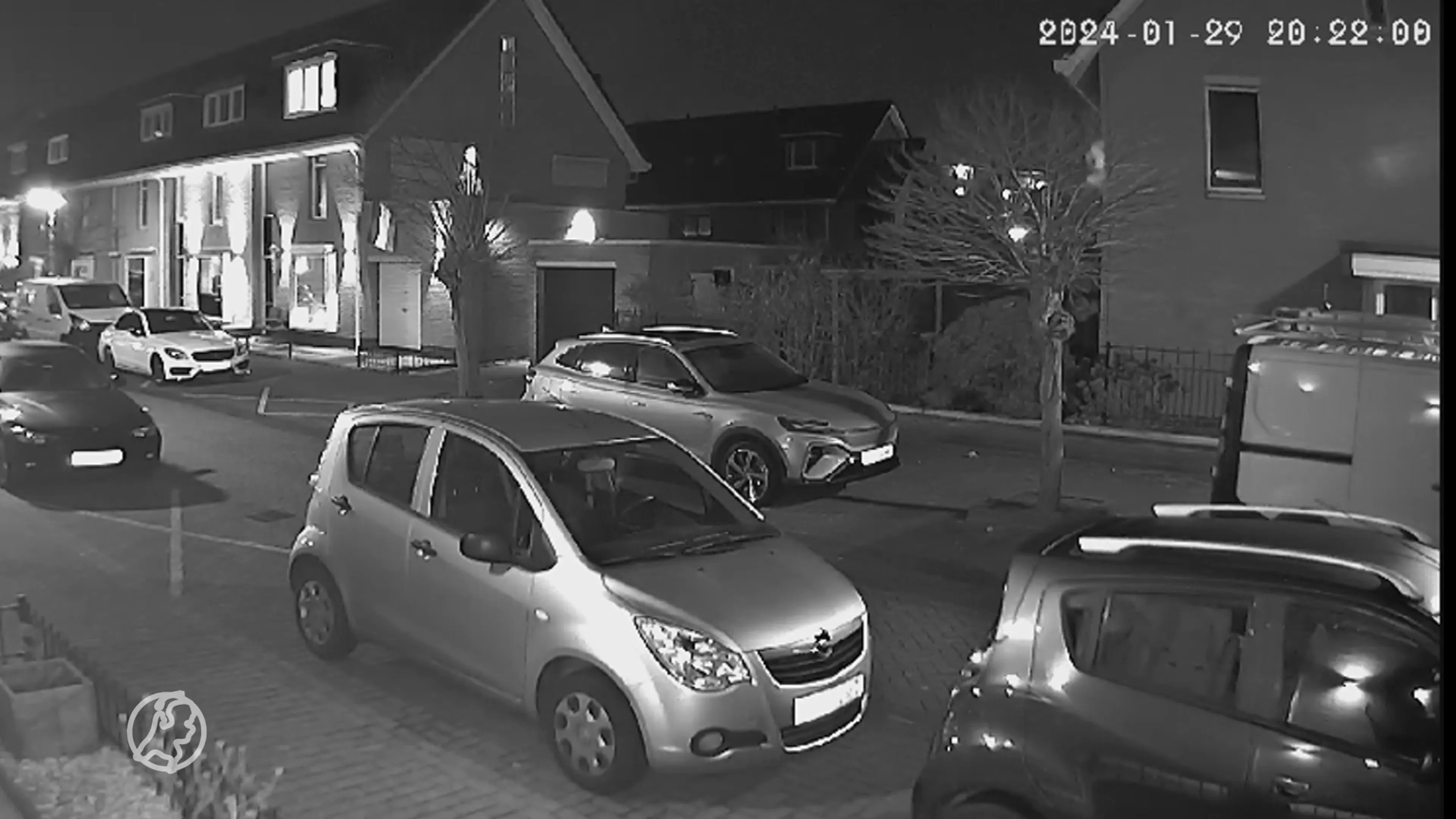 ZIEN: Enorme explosie Rotterdam vastgelegd door beveiligingscamera's