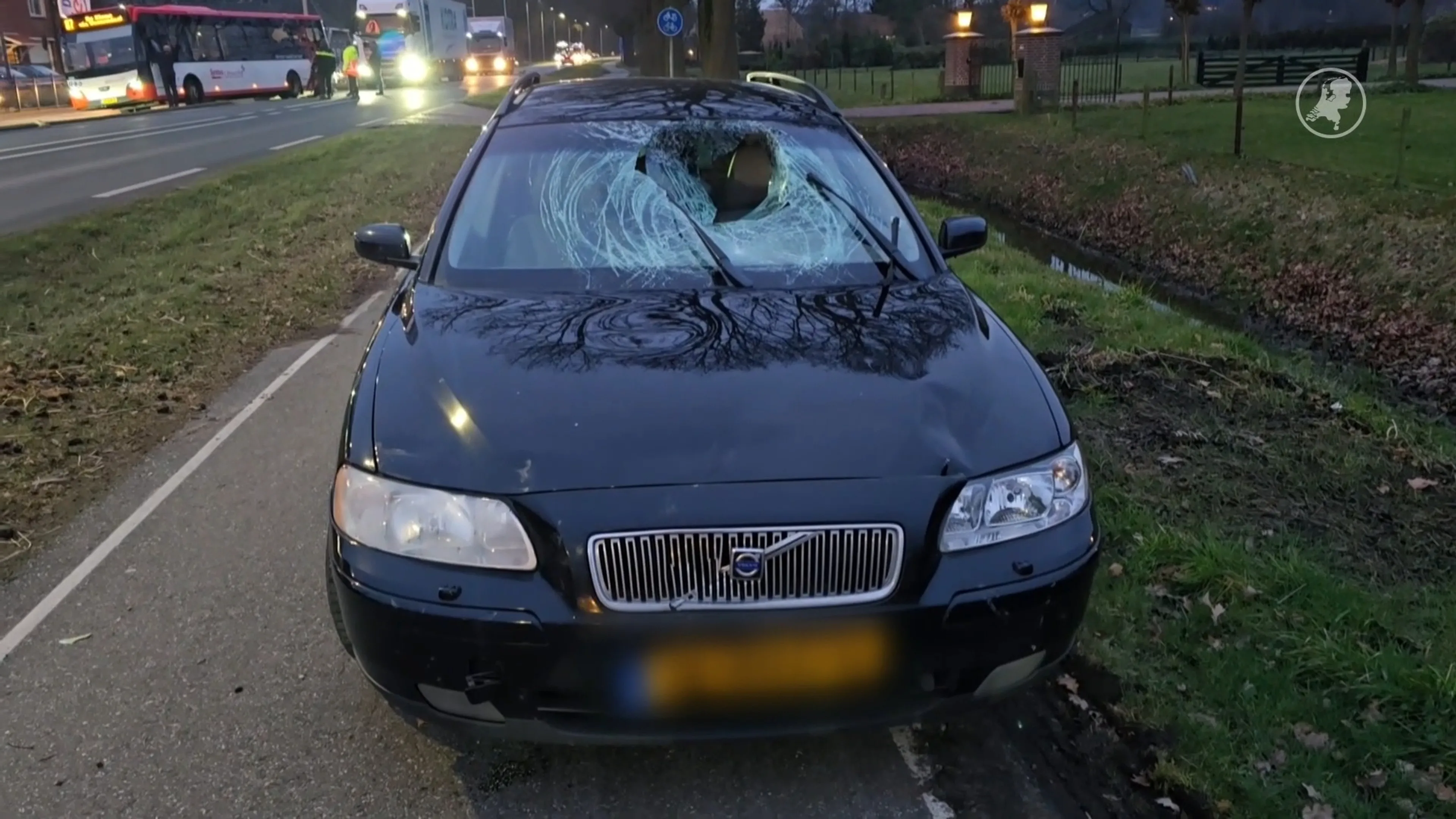 Bestuurder schept elektrische fietser in Rhenen