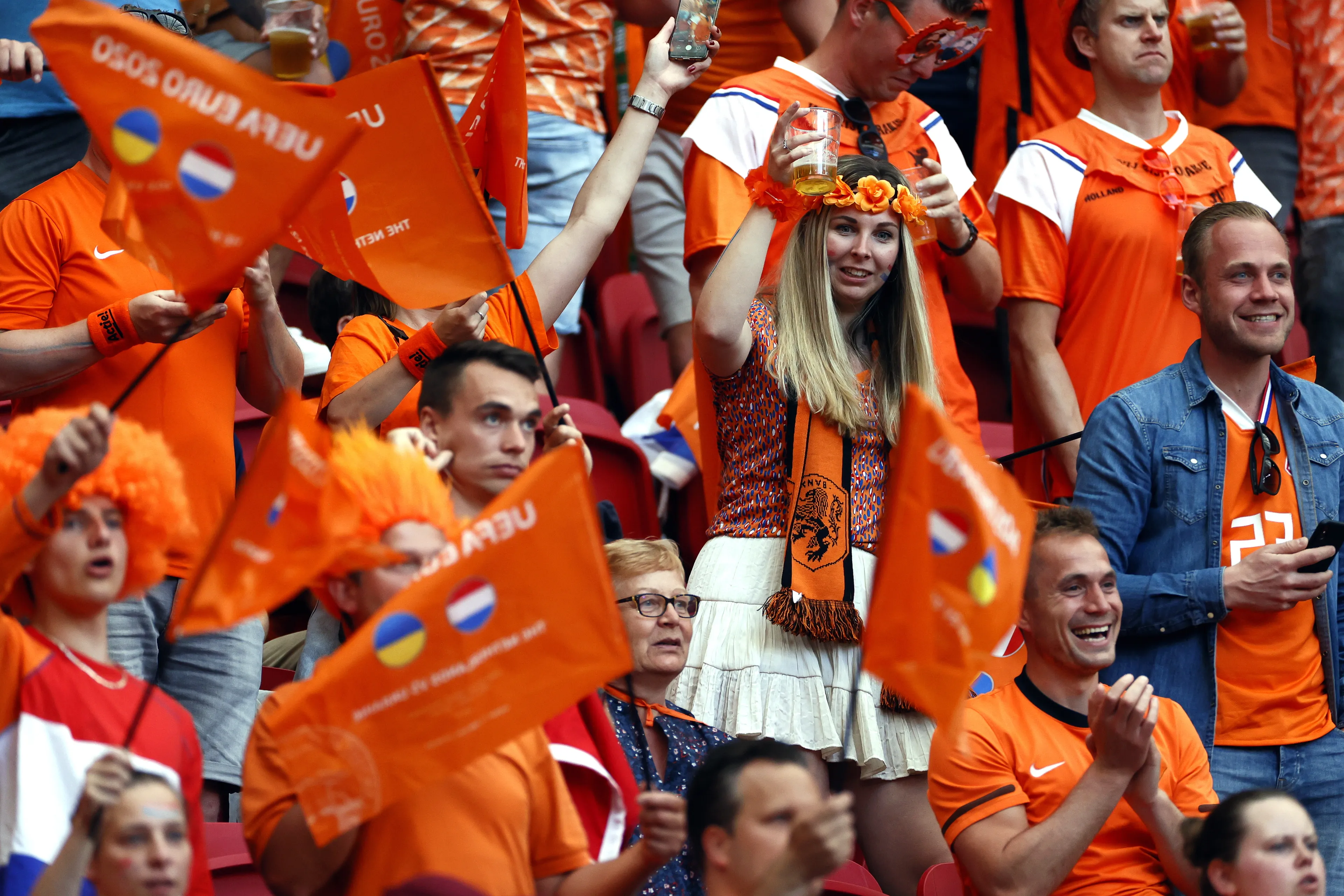 Het Nederlands elftal achterna reizen in de achtste finales? Hier kan het (niet)