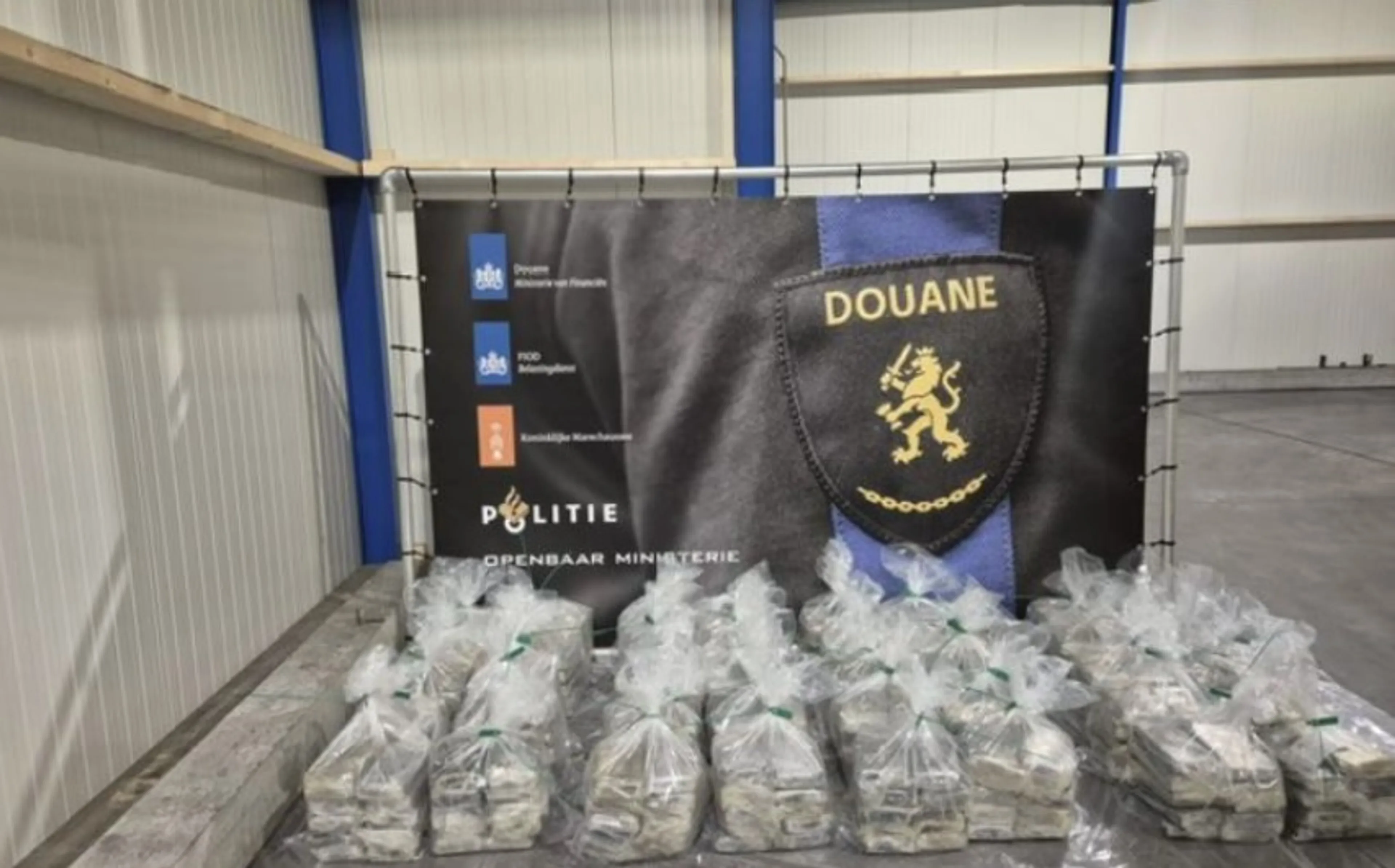 400 kilo cocaïne gevonden tussen bananen in haven Vlissingen