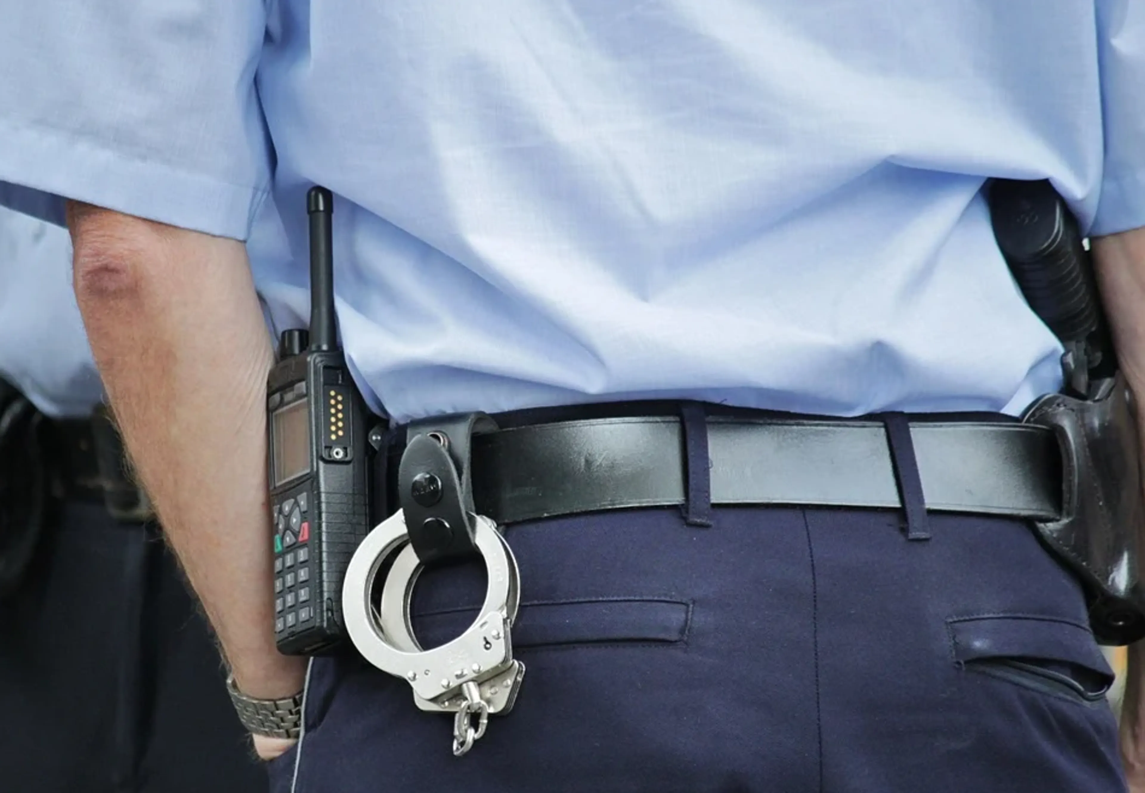 Man spuugt meisje (12) vol in het gezicht