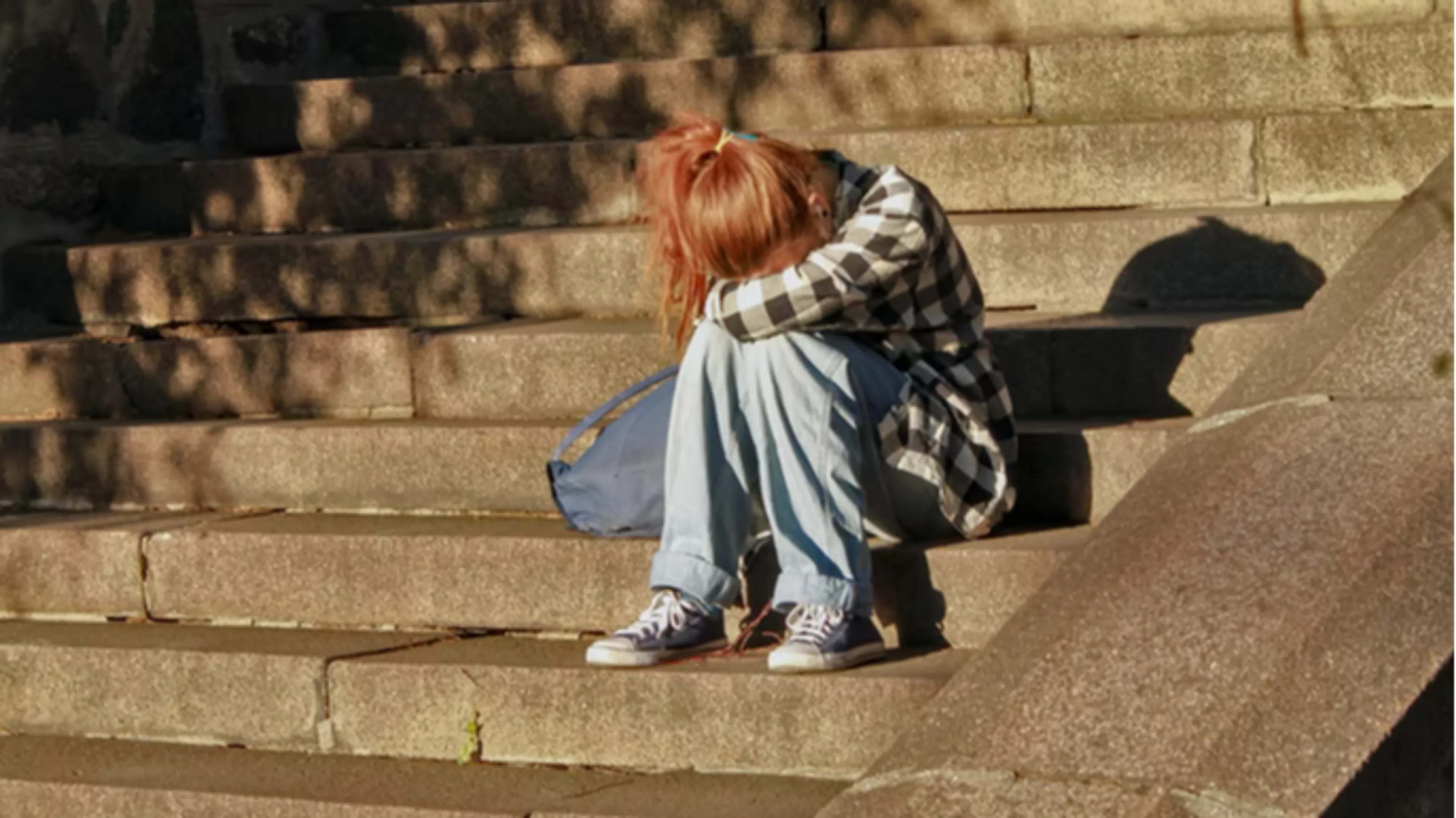 Leraar ziet kinderen in sociale isolatie komen door QR-regels: 'Kind zit knel'