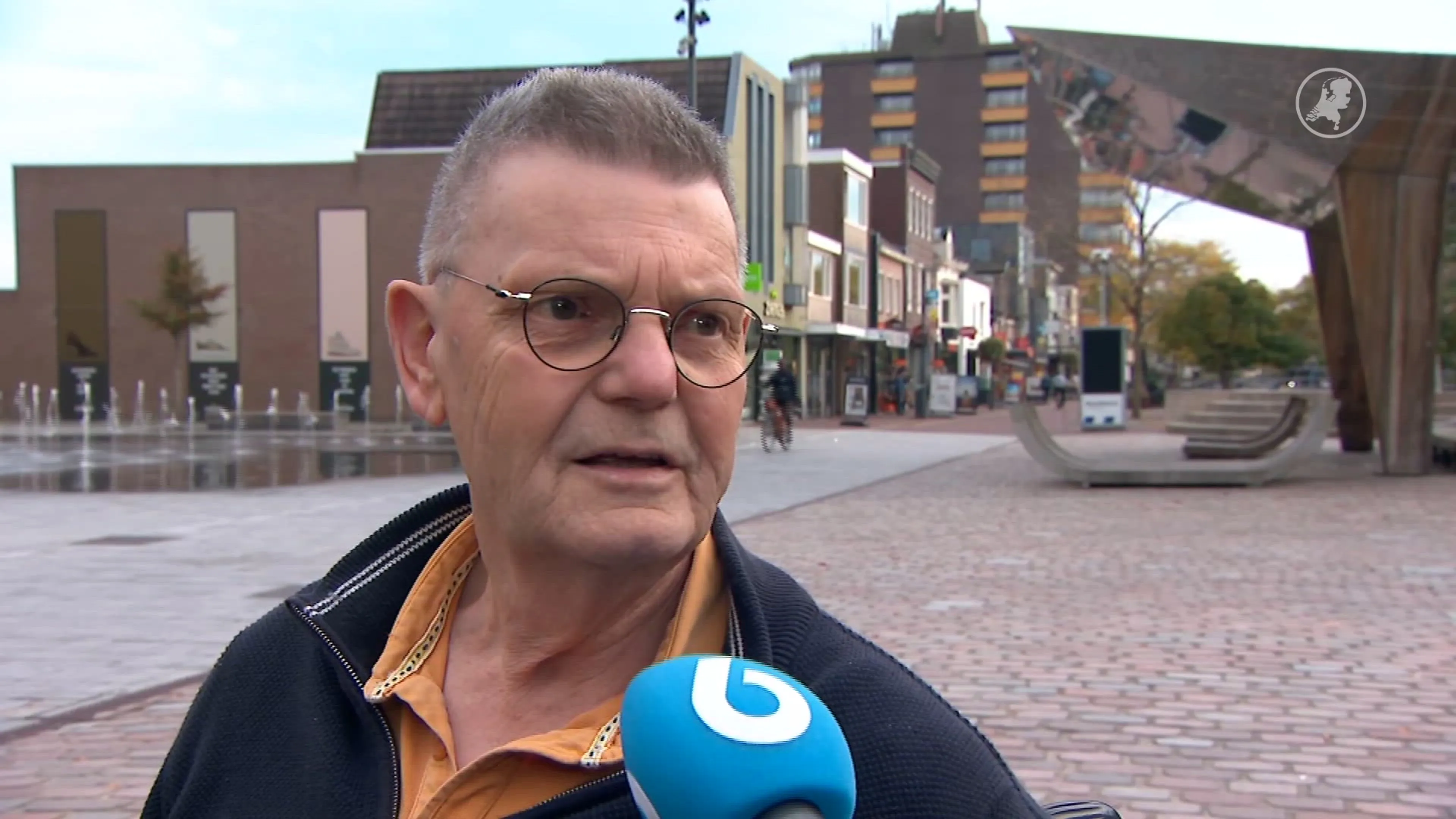 Jongeren zetten centrum Hoogeveen al dagen op stelten: 'Harder optreden'