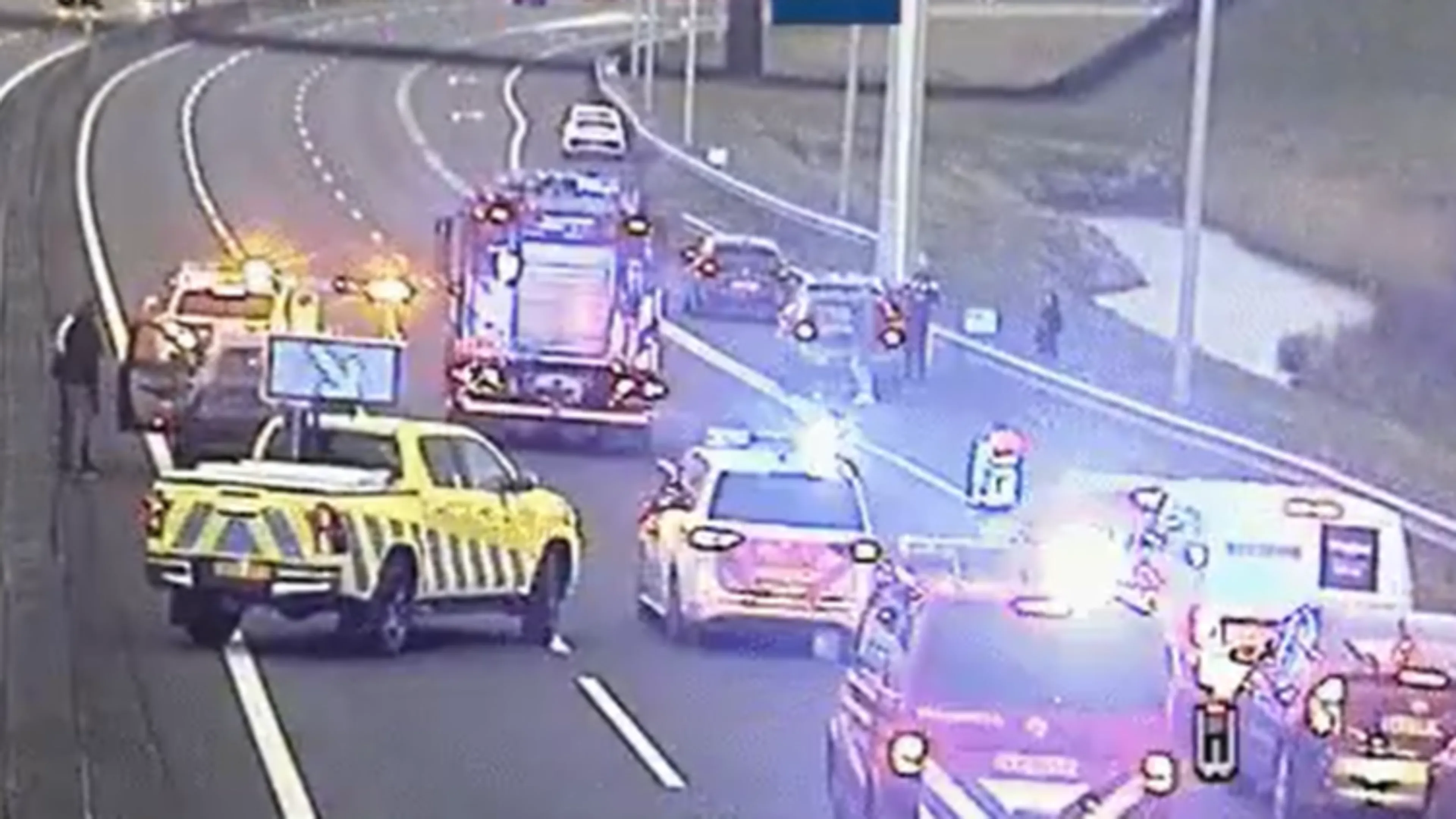 Elektrische auto blokkeert verkeer op A12 richting Den Haag