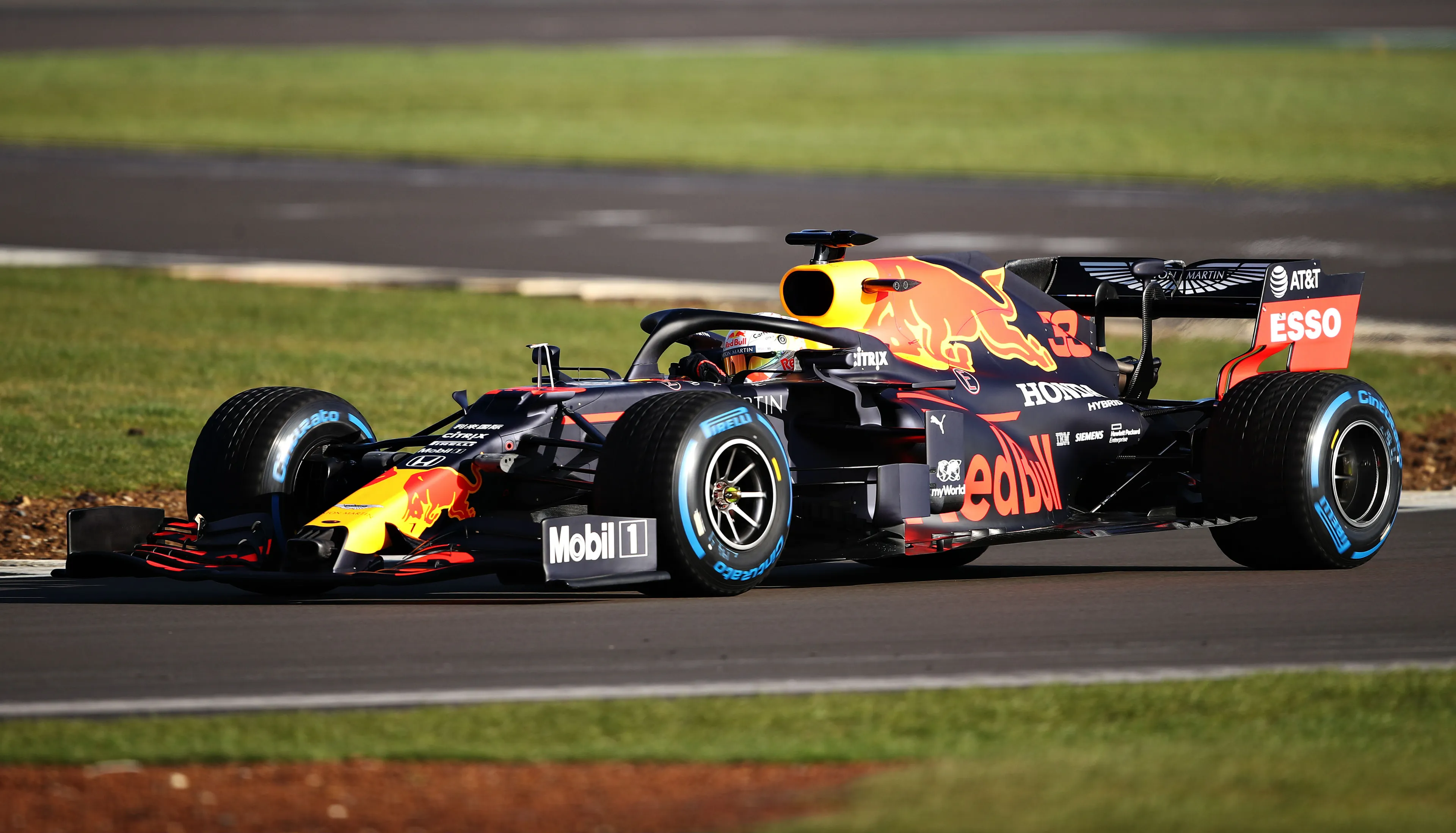 Max Verstappen tevreden over eerste rit in nieuwe auto: 'Het is zeer positief verlopen'