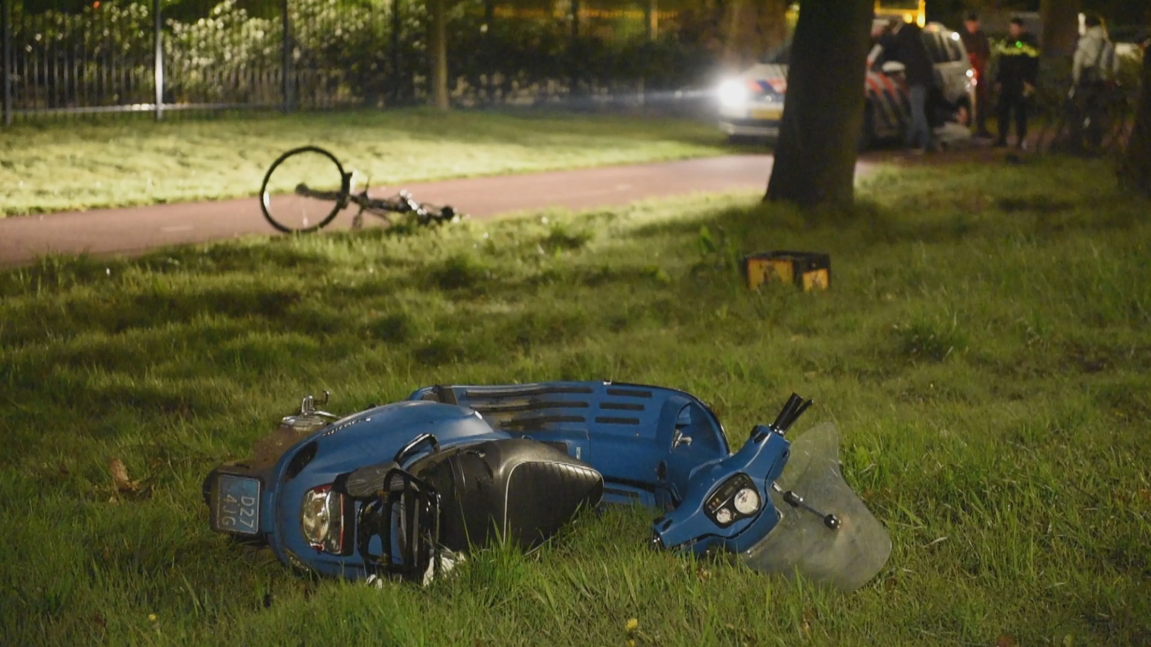 Man vraagt om biertje en steekt twee tieners neer op fietspad Tilburg