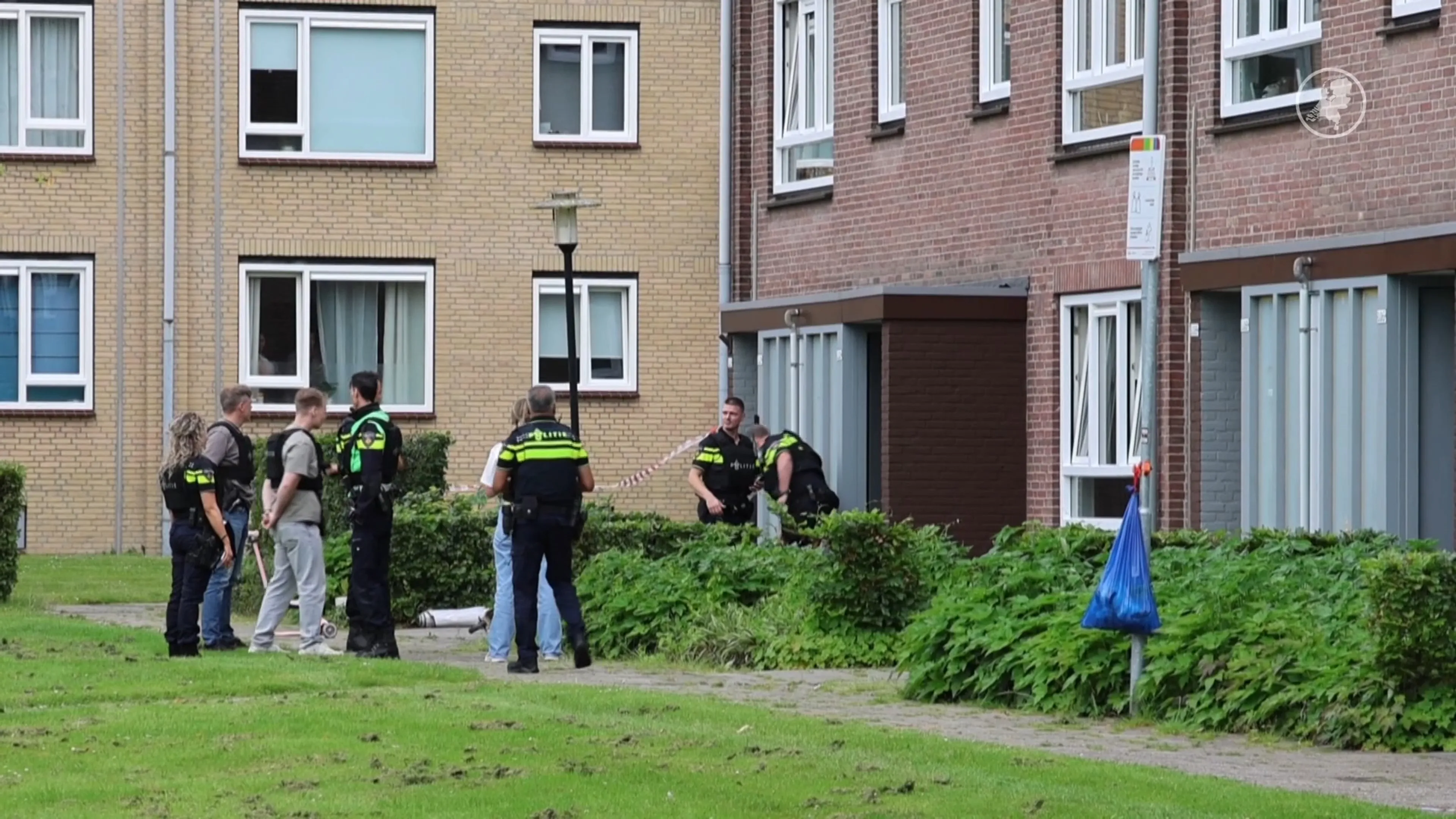 Schietpartij in Hengelo, twee gewonden met spoed naar ziekenhuis