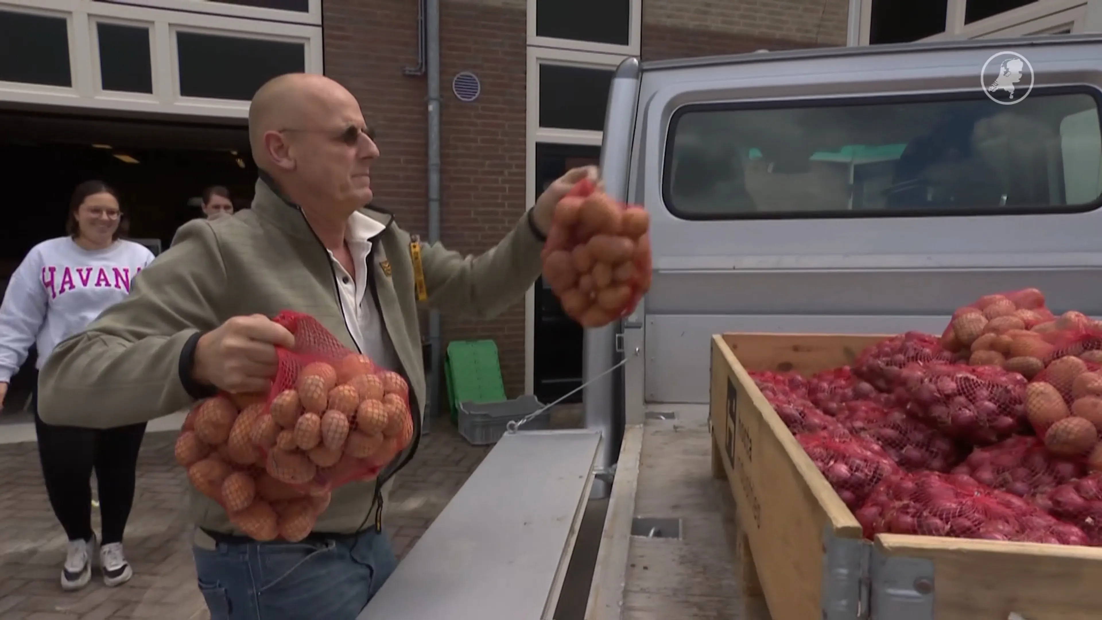 Bewoners uit Herkingen openen zelf dorpswinkel nadat supermarkt verdwijnt