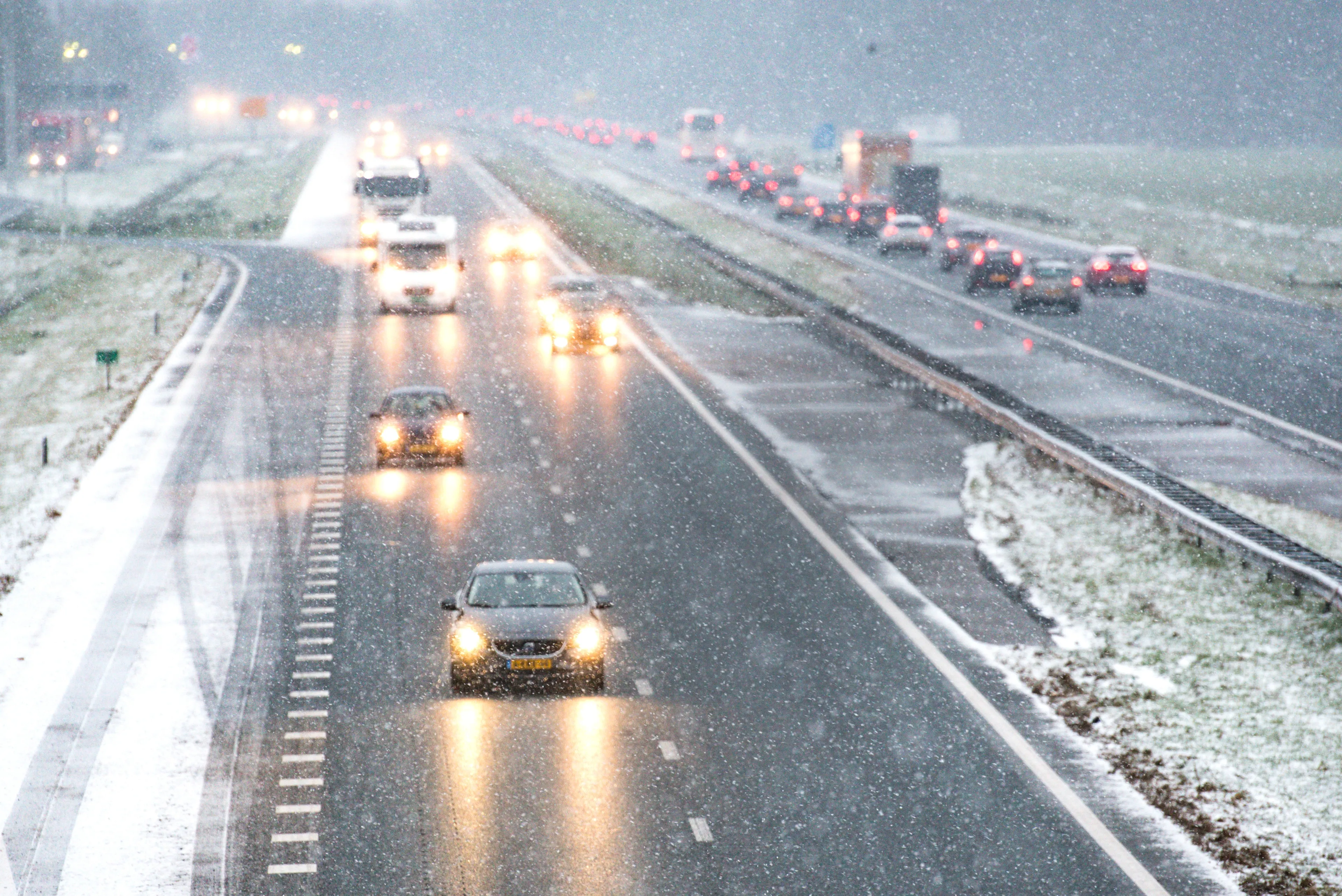 Rijkswaterstaat: pas rijstijl aan en hou rekening met gladheid