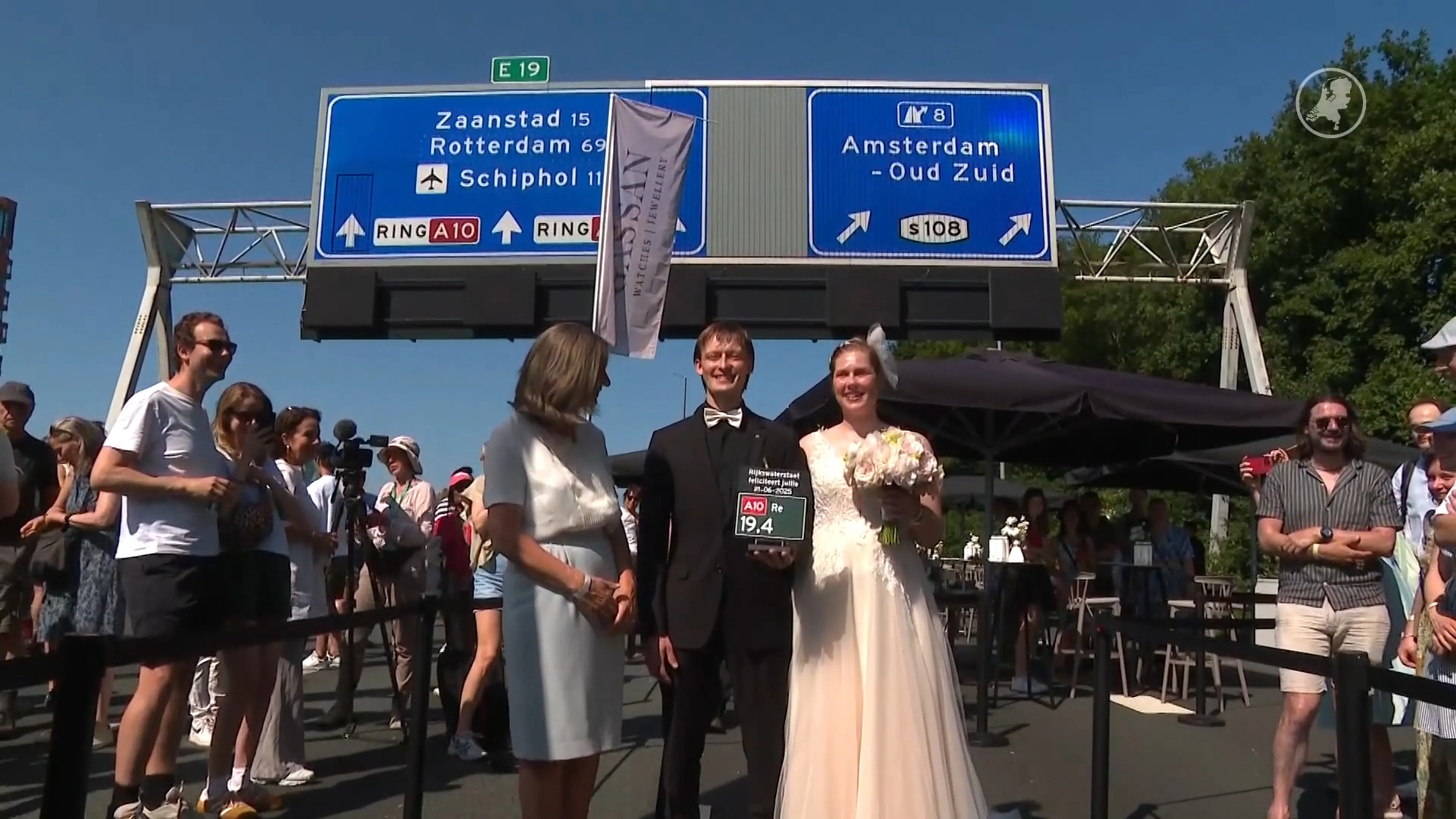 Huwelijken op de snelweg: twintig stellen geven jawoord op de A10