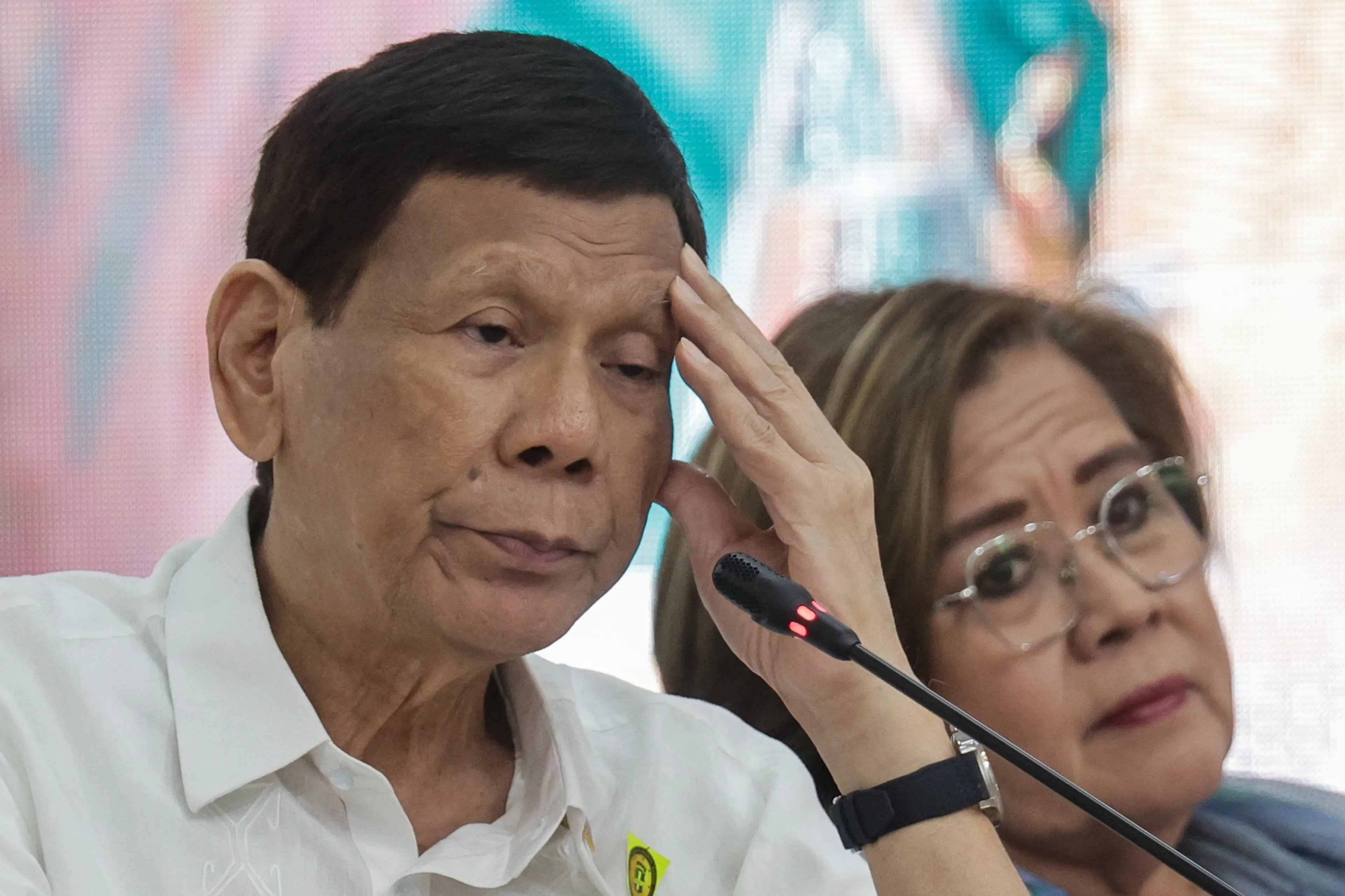 Duterte krijgt rijst na klacht over gevangeniseten, wil nu ook voorraadje cola light
