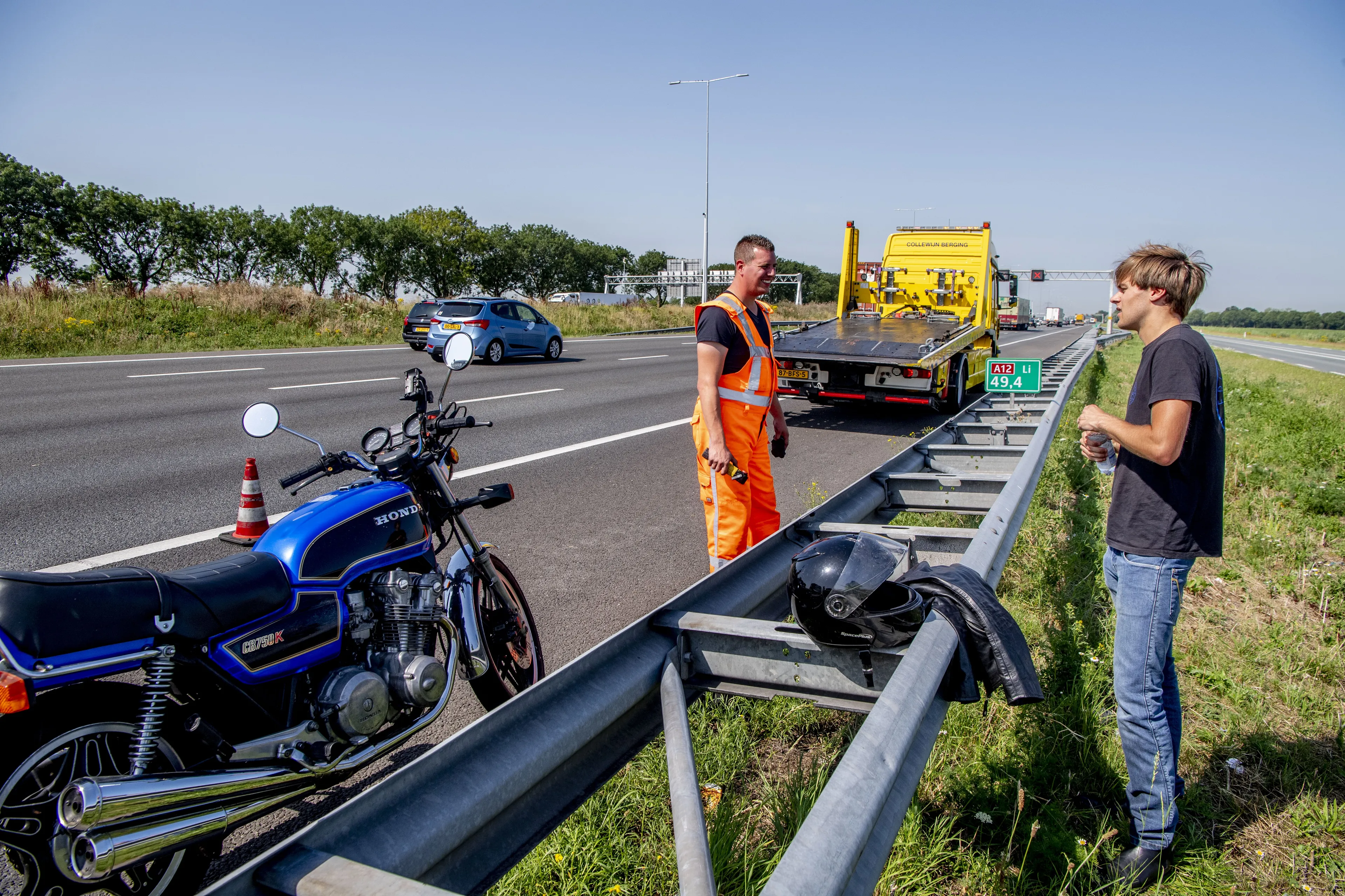 Hitteprotocol in heel Nederland: pechrijders direct van hete weg gehaald
