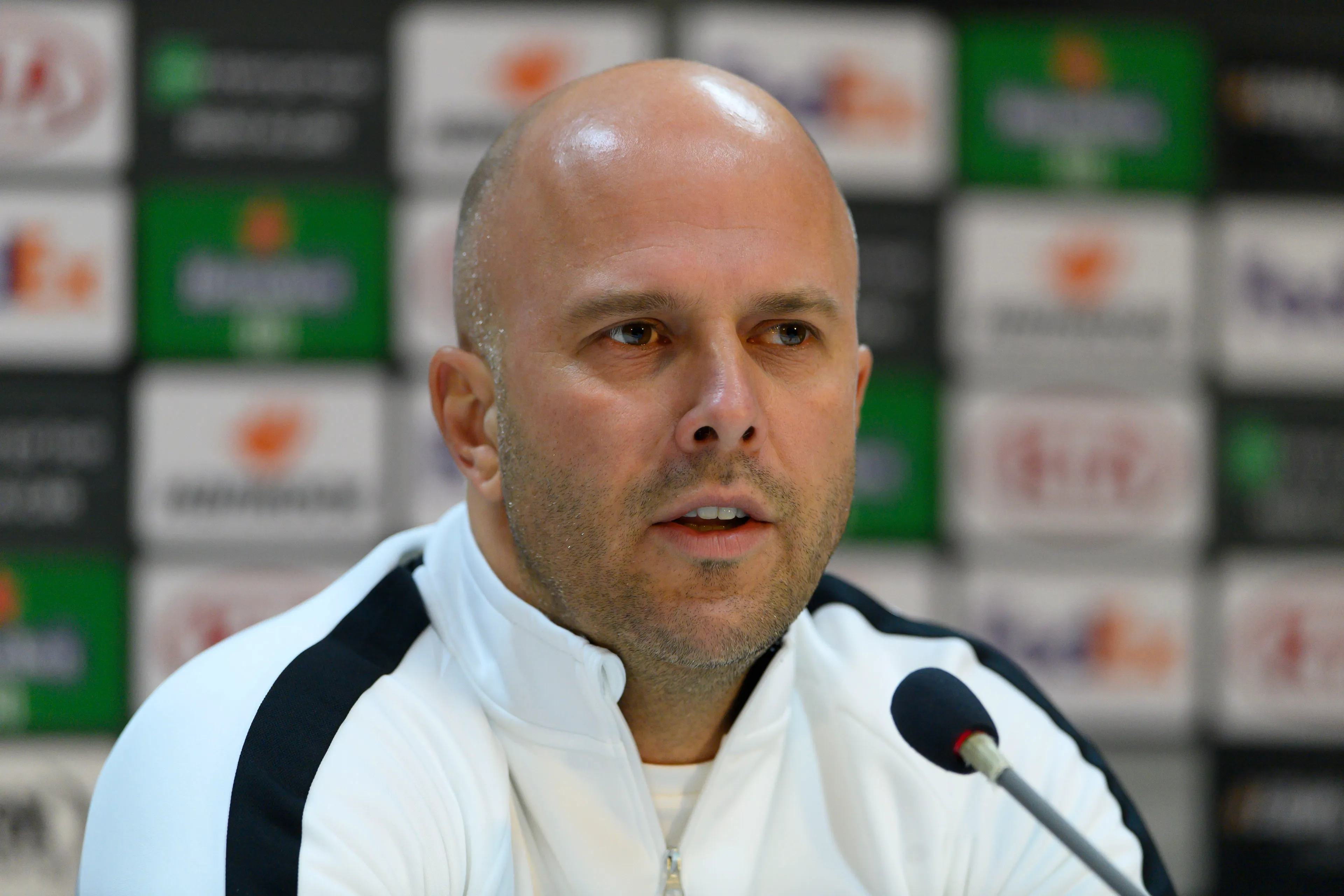 AZ ontslaat trainer Slot, Pascal Jansen maakt seizoen af
