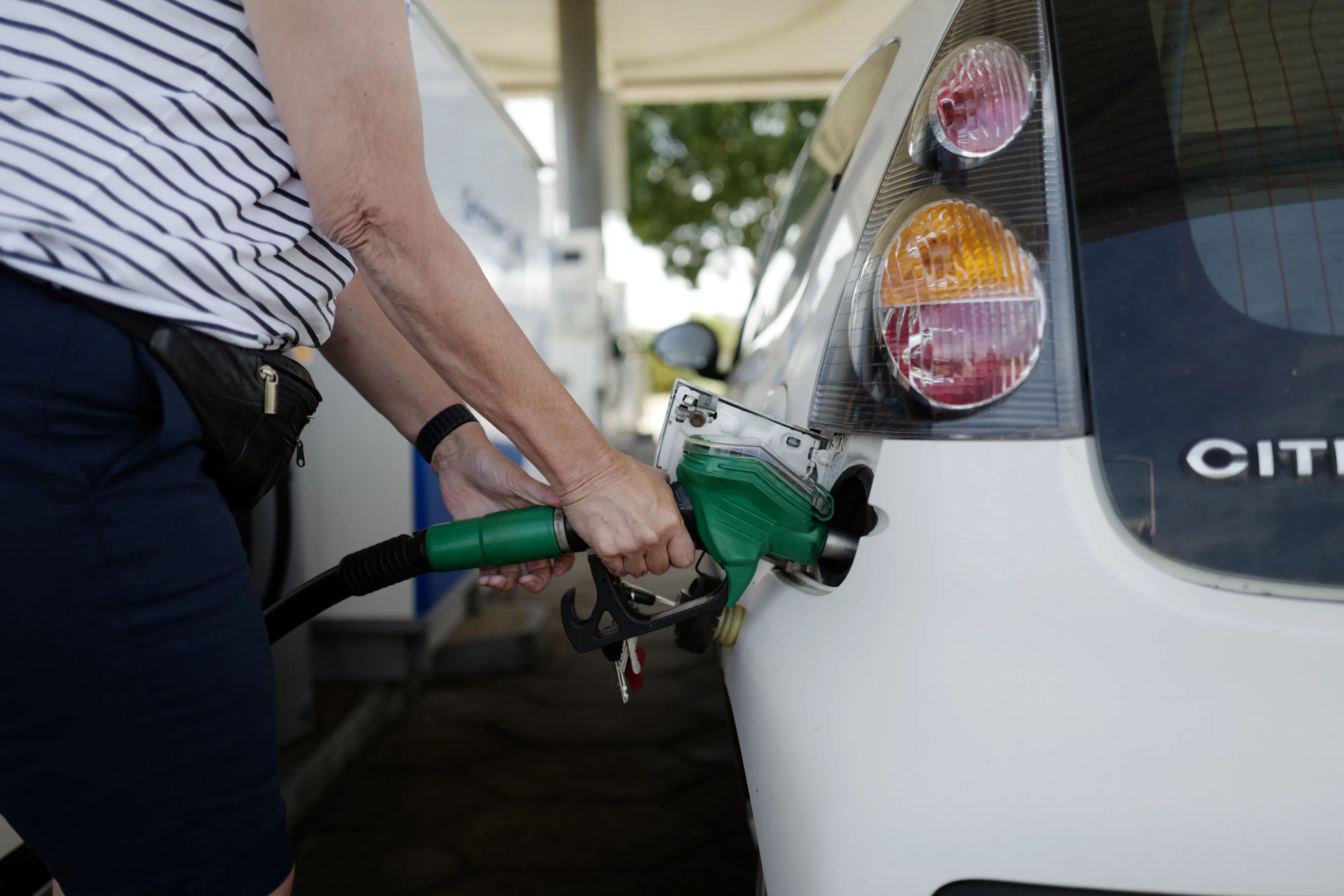 Benzine nóg duurder door hogere olieprijs: 'Langzaam richting recordniveau'