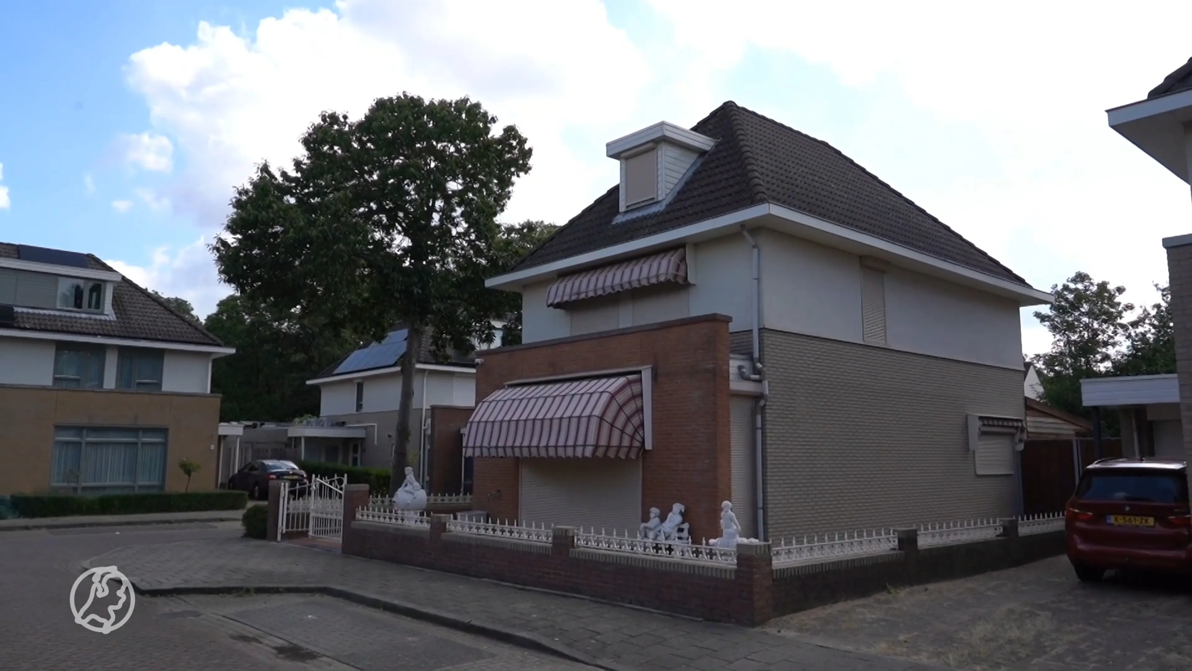 Woning ouders van zangeres Sieneke beschoten
