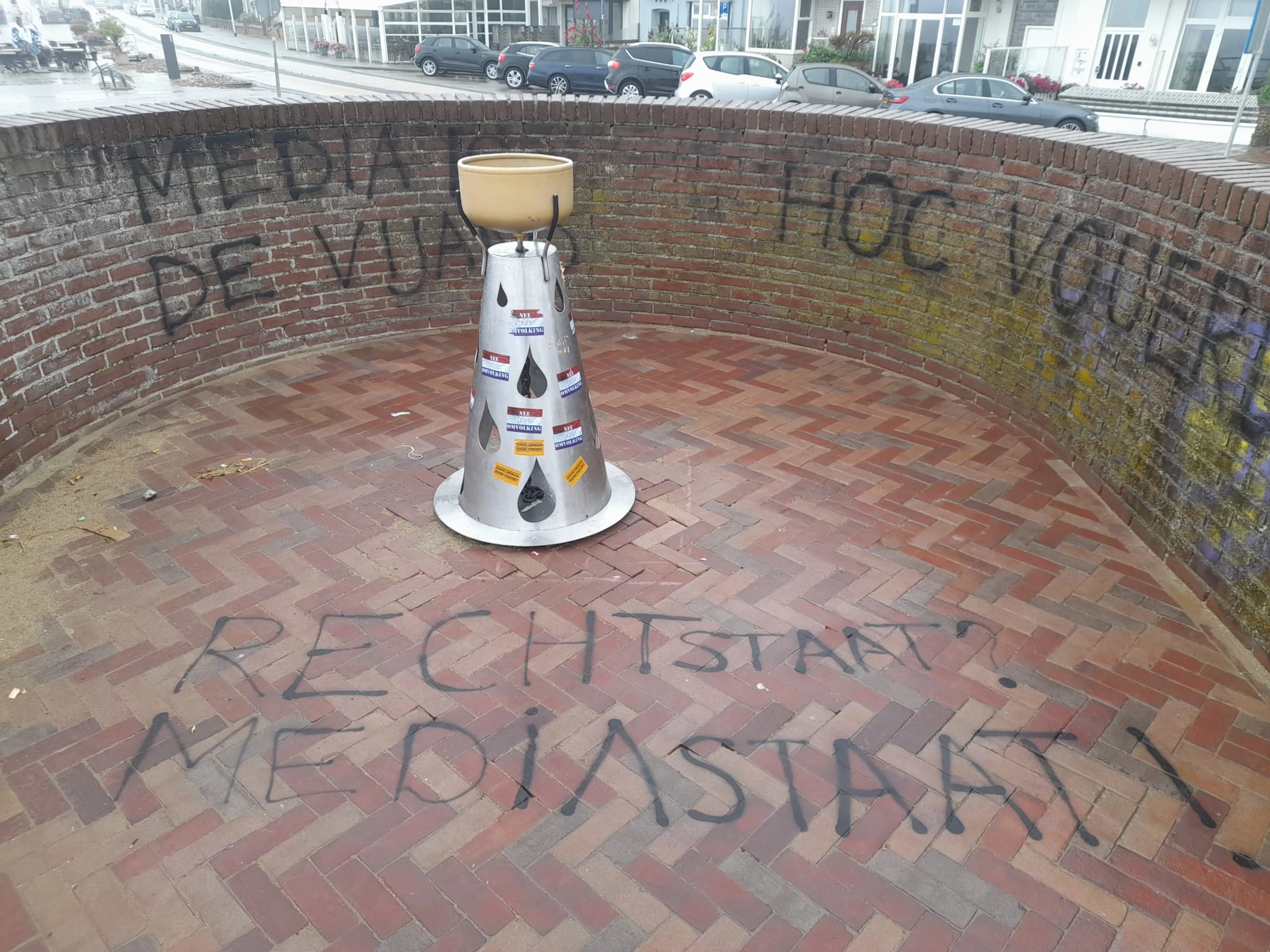 Slavernijmonument Vlissingen dag na plaatsing al beklad: 'Dit is fascistisch en racistisch'