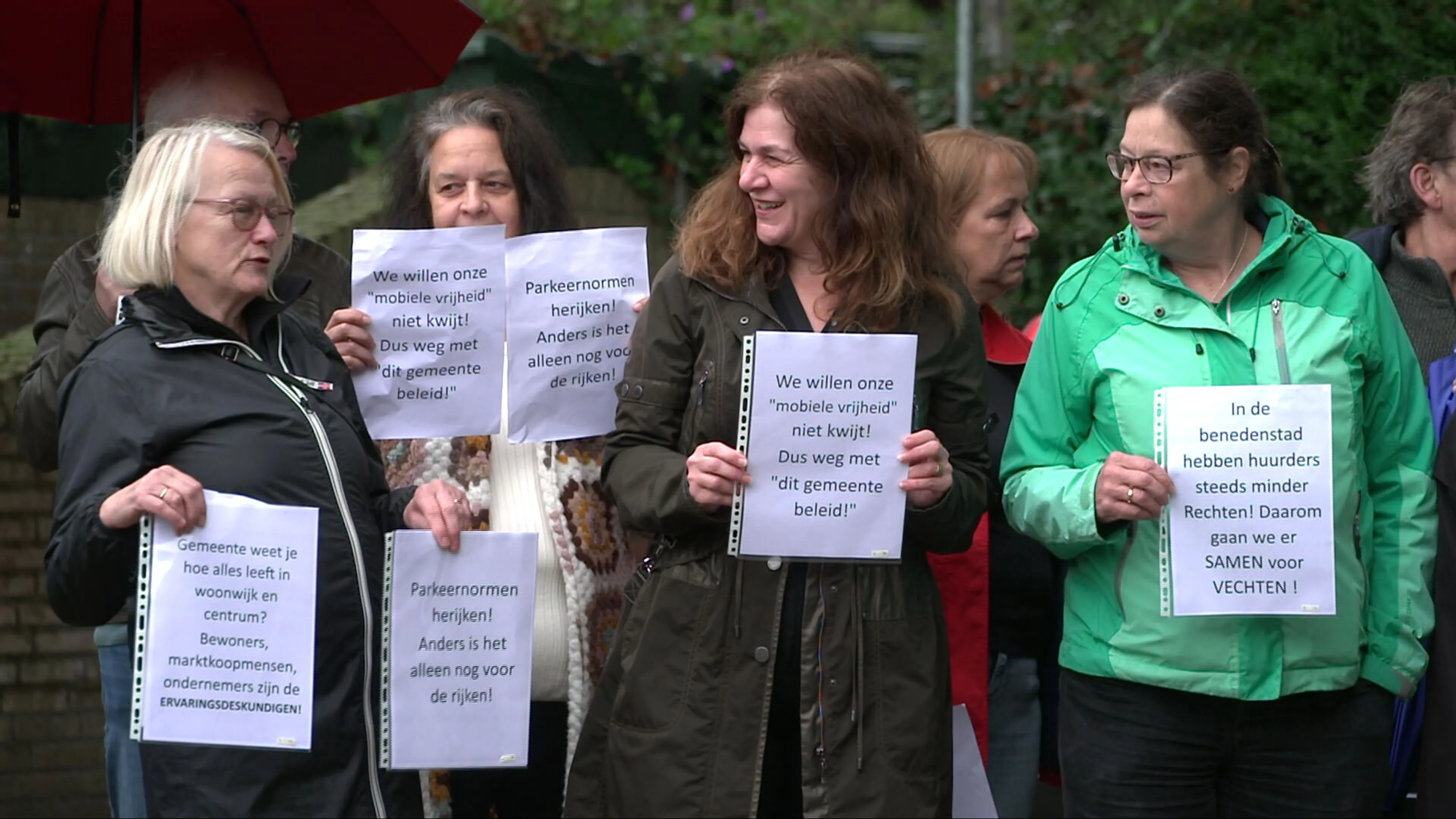 Parkeren op straat plots verboden, bewoners woest: ‘Brief in de bus en dat was het’