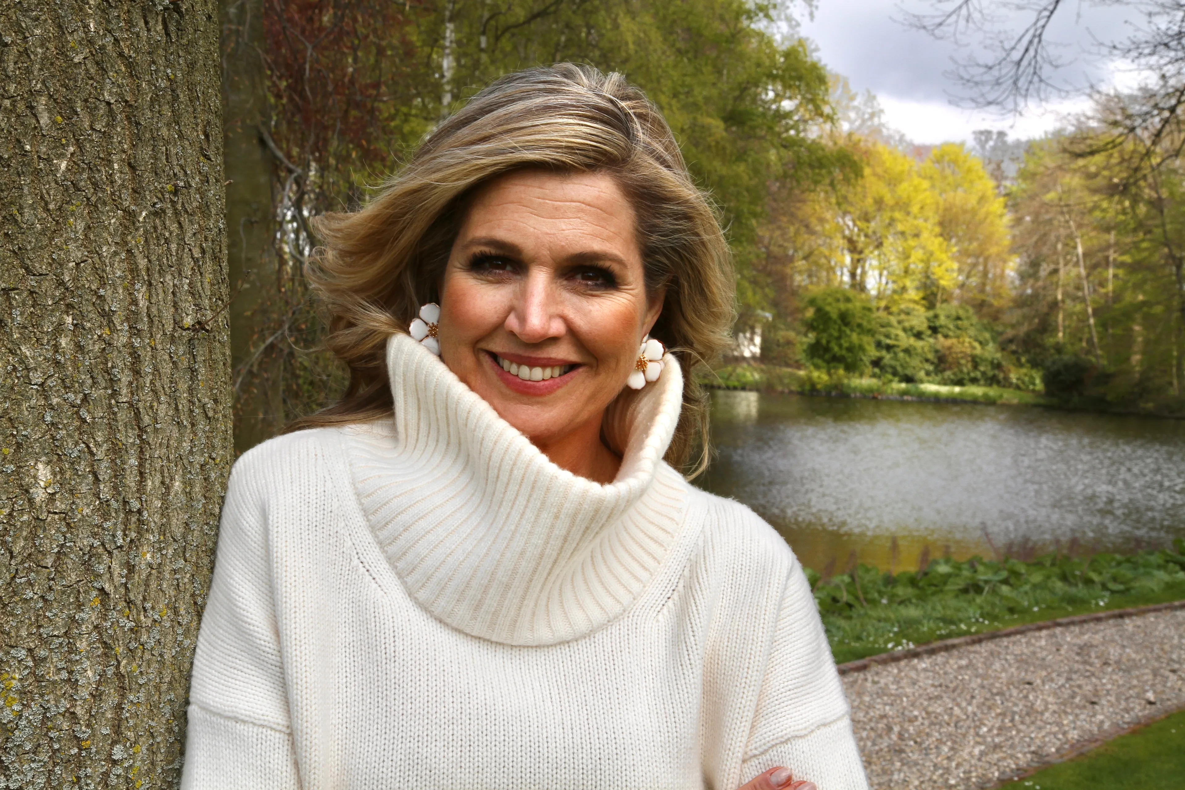 Jongeren krijgen steunbetuiging van koningin Máxima: 'Vertel het vooral ook als het minder goed gaat'