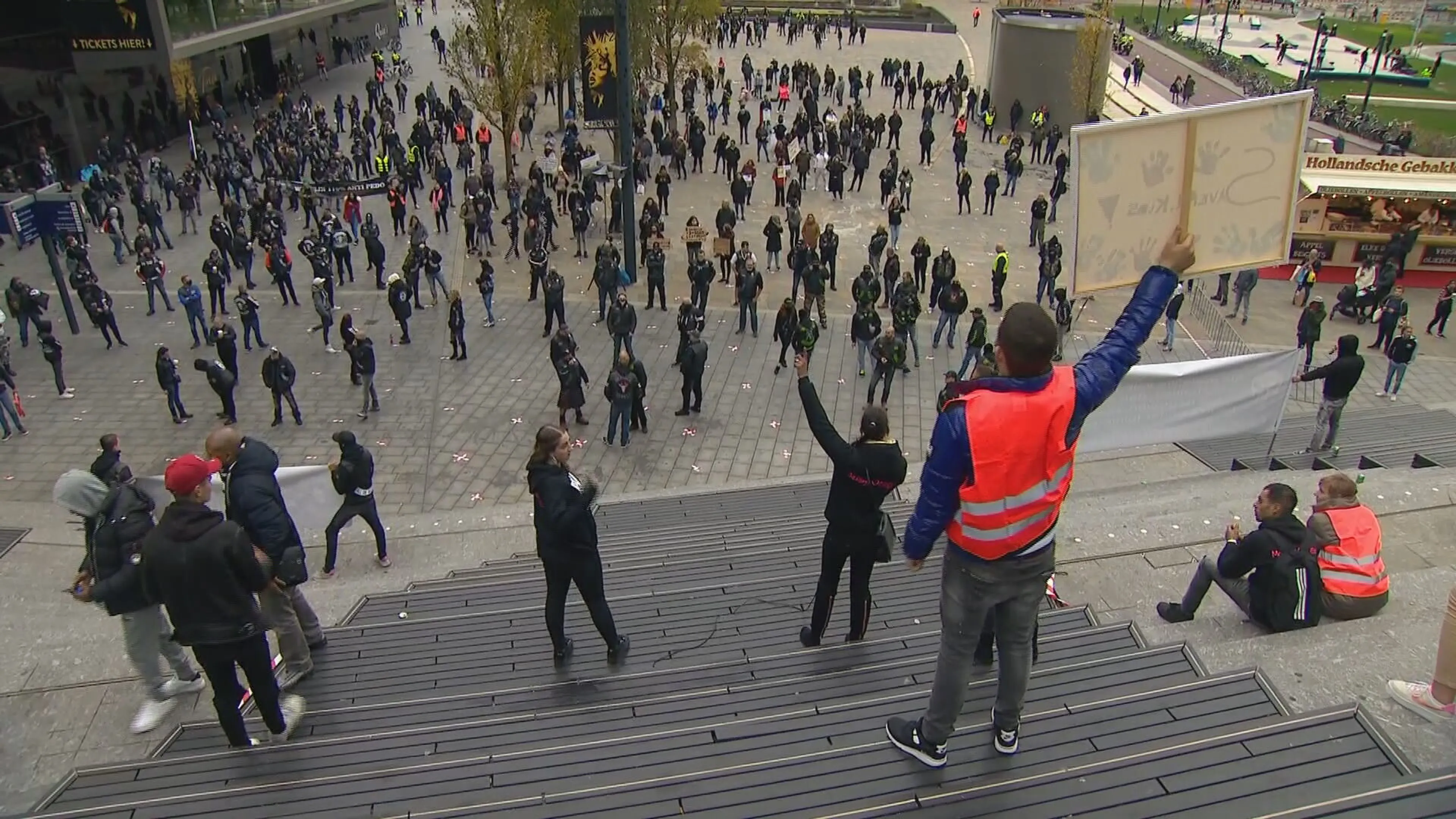 Honderden mensen aanwezig bij demonstratie tegen pedofilie in Utrecht