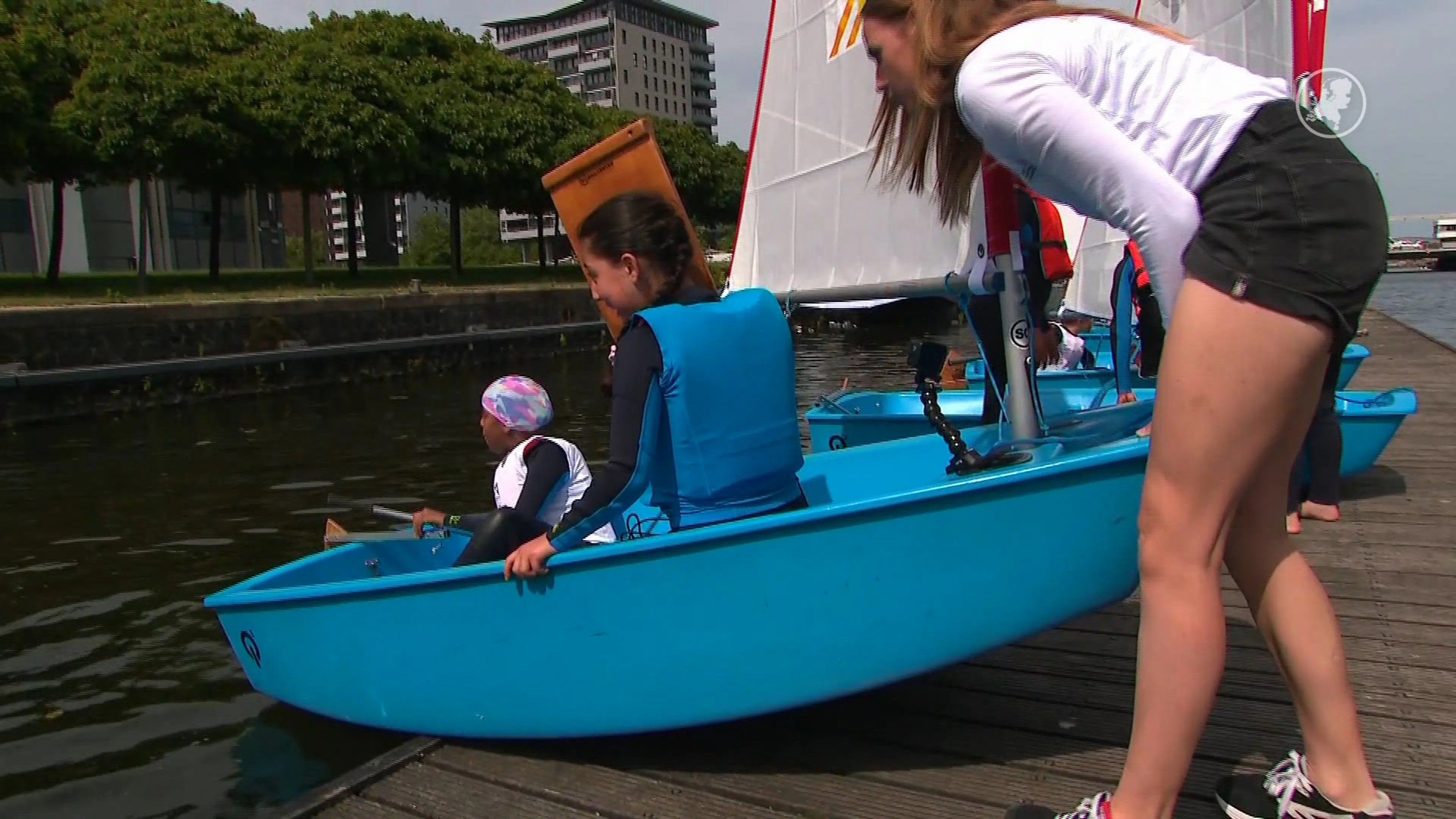 Zeilster Marit Bouwmeester opent zeilschool: 'Normaal voor elite, hier iedereen welkom'