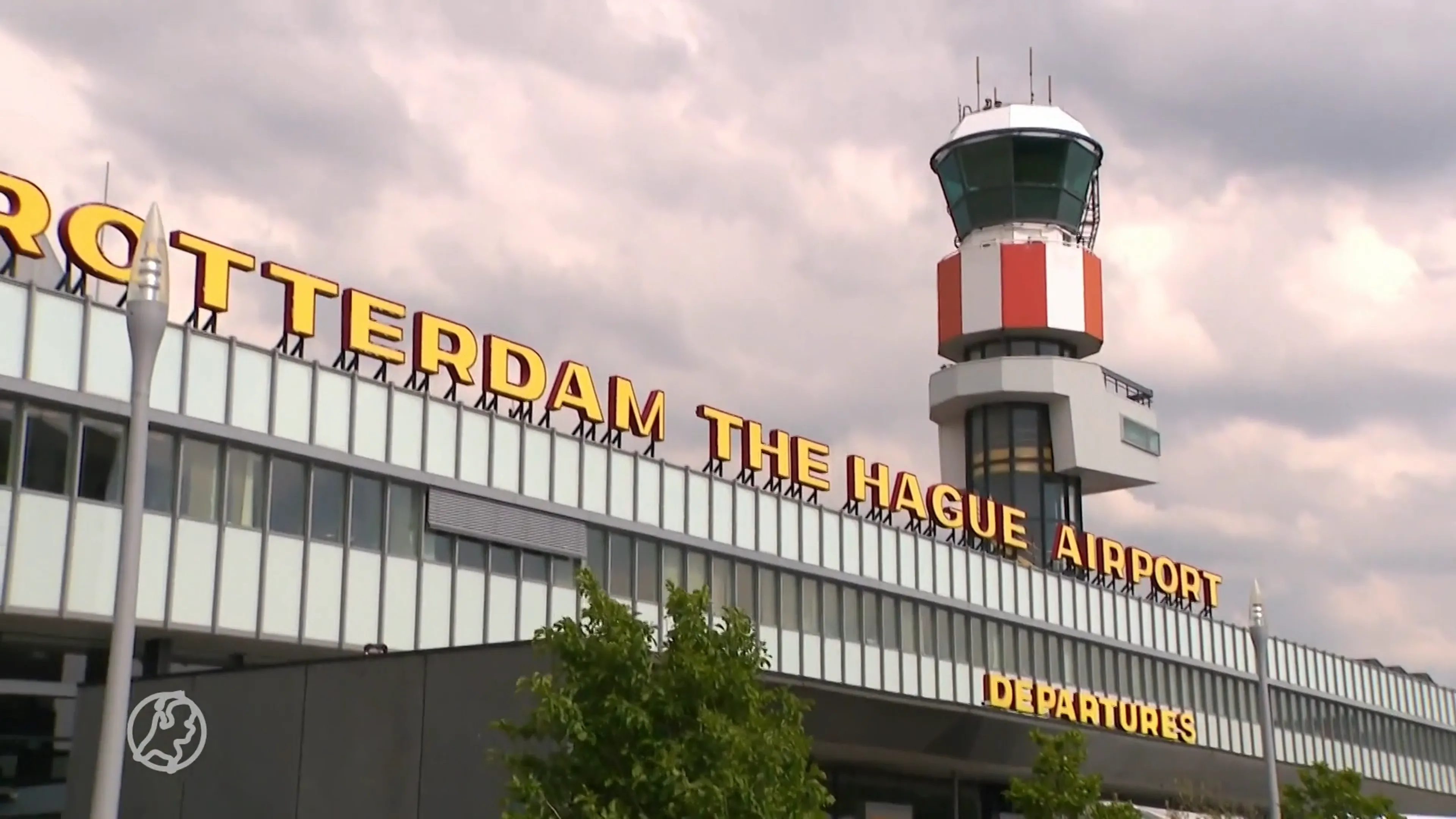 Omwonenden Rotterdam Airport vrezen overlast door toename vakantievluchten