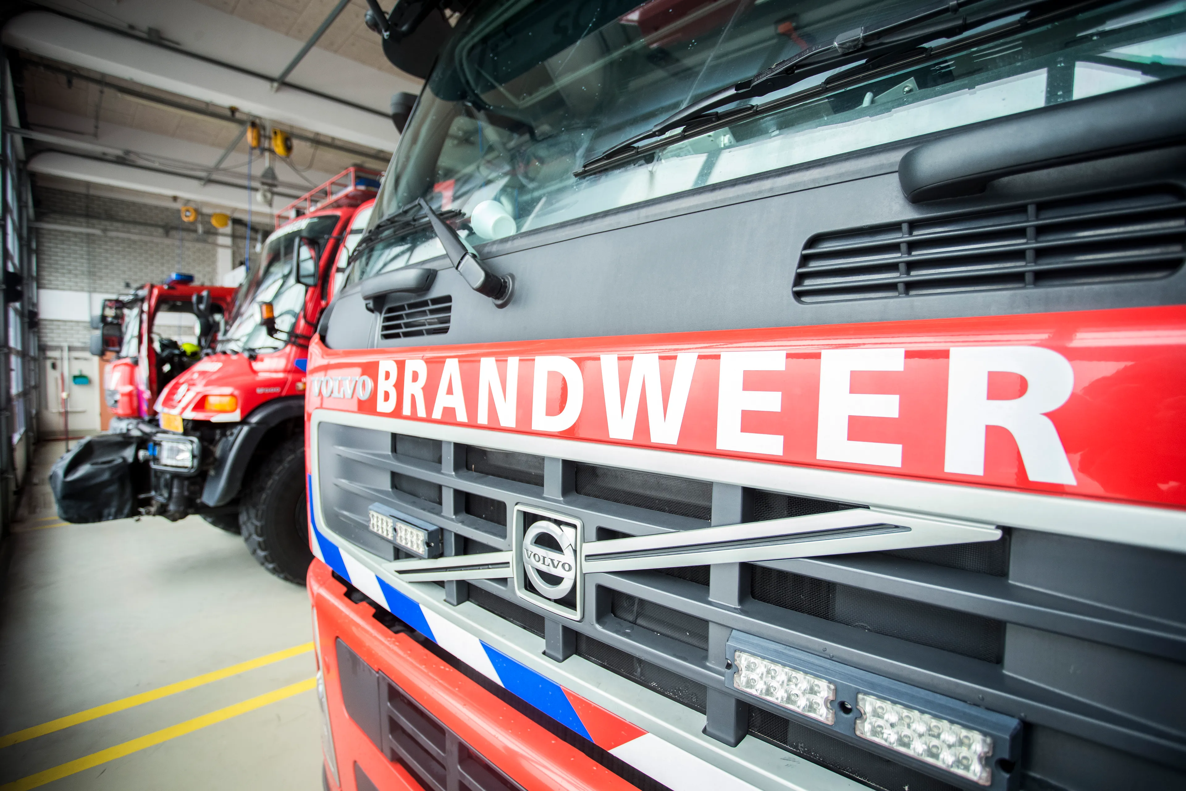 Acht gewonden na flatbrand in Rotterdam, vrouw springt in paniek naar beneden
