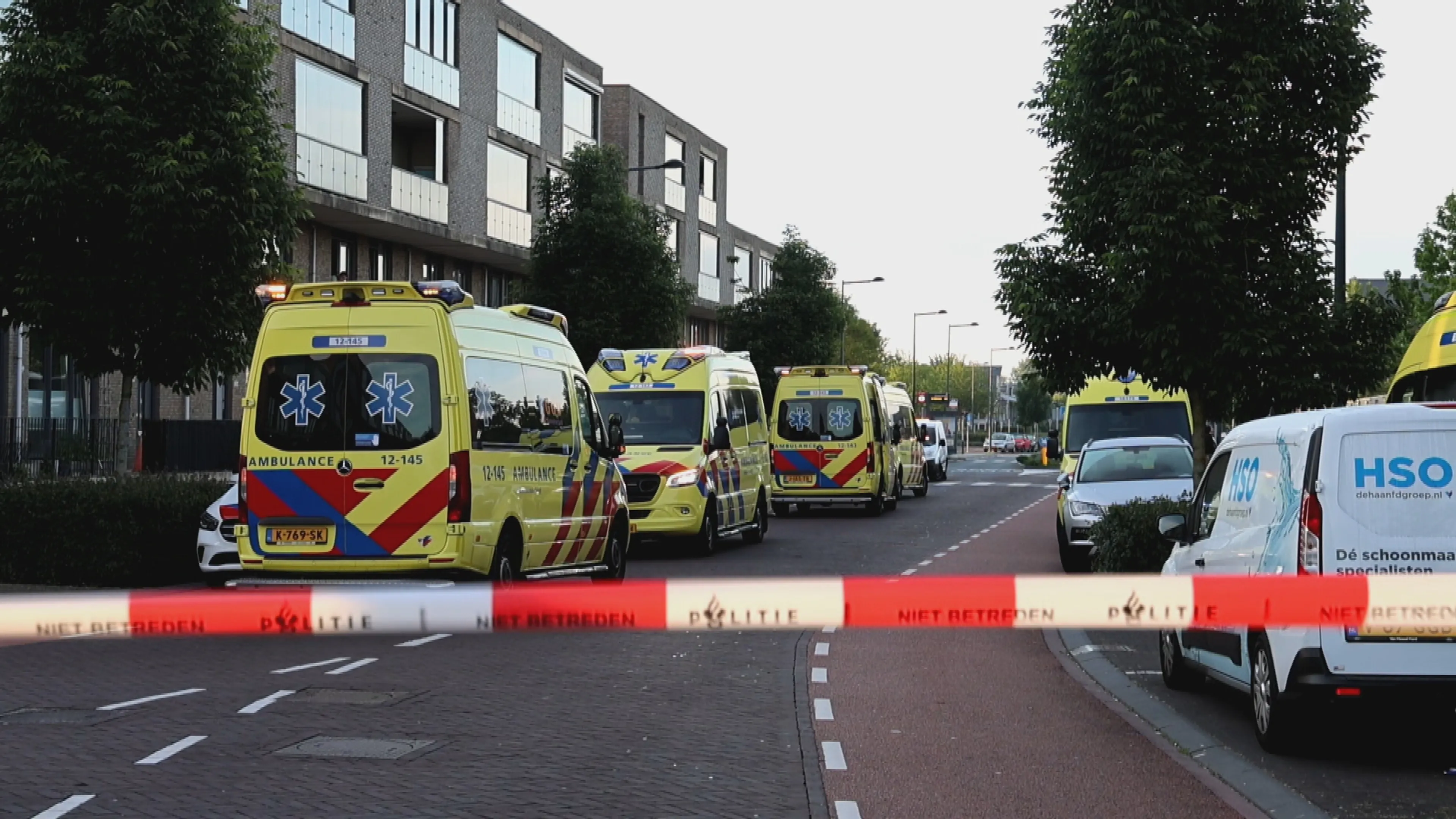 Agent en meerdere mensen gewond bij steekpartij in woning Hoofddorp