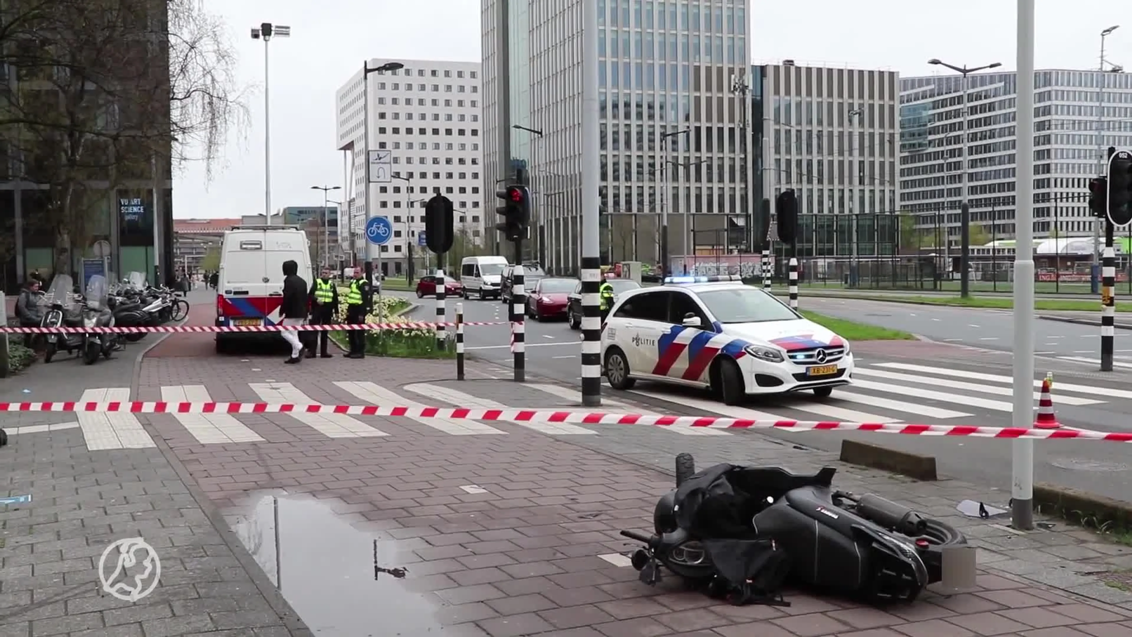 Scooterrijder (19) overlijdt na aanrijding met voetganger in Amsterdam-Zuid