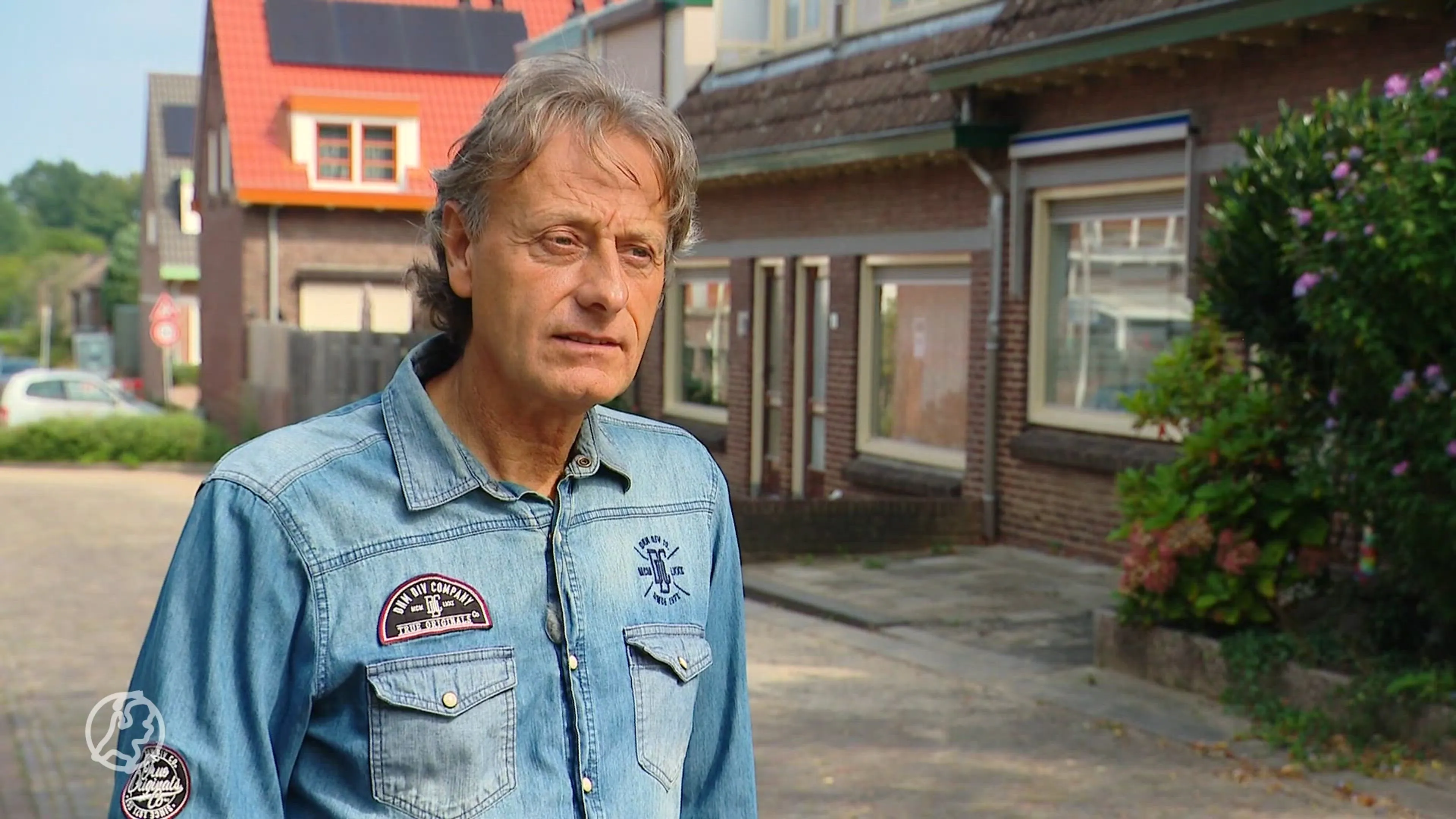 Boze Heerlenaren in verzet tegen sloopkogel door historische volksbuurt