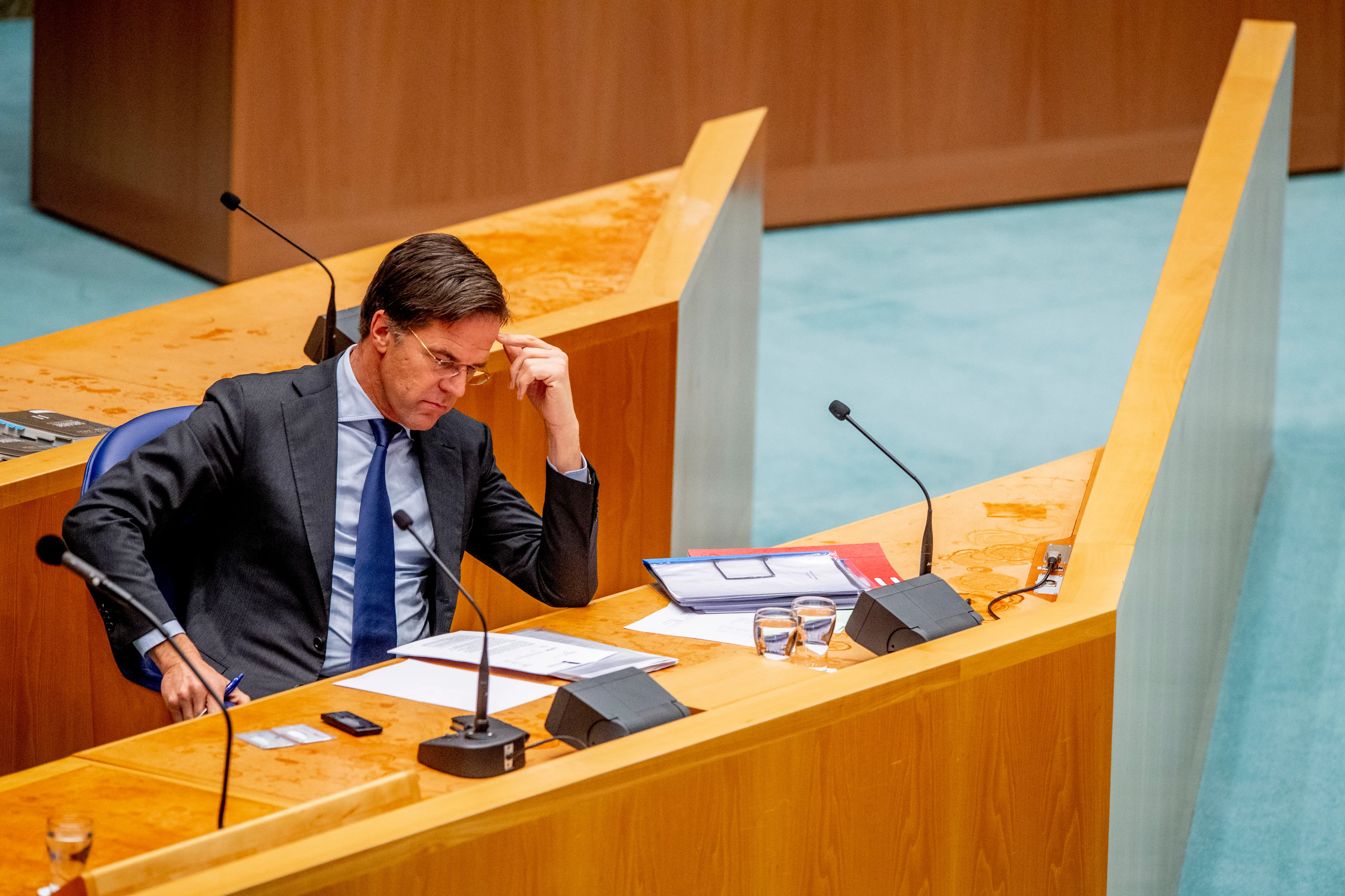 LIVE: Volg hier het debat met Rutte over aftreden kabinet en de toeslagenaffaire