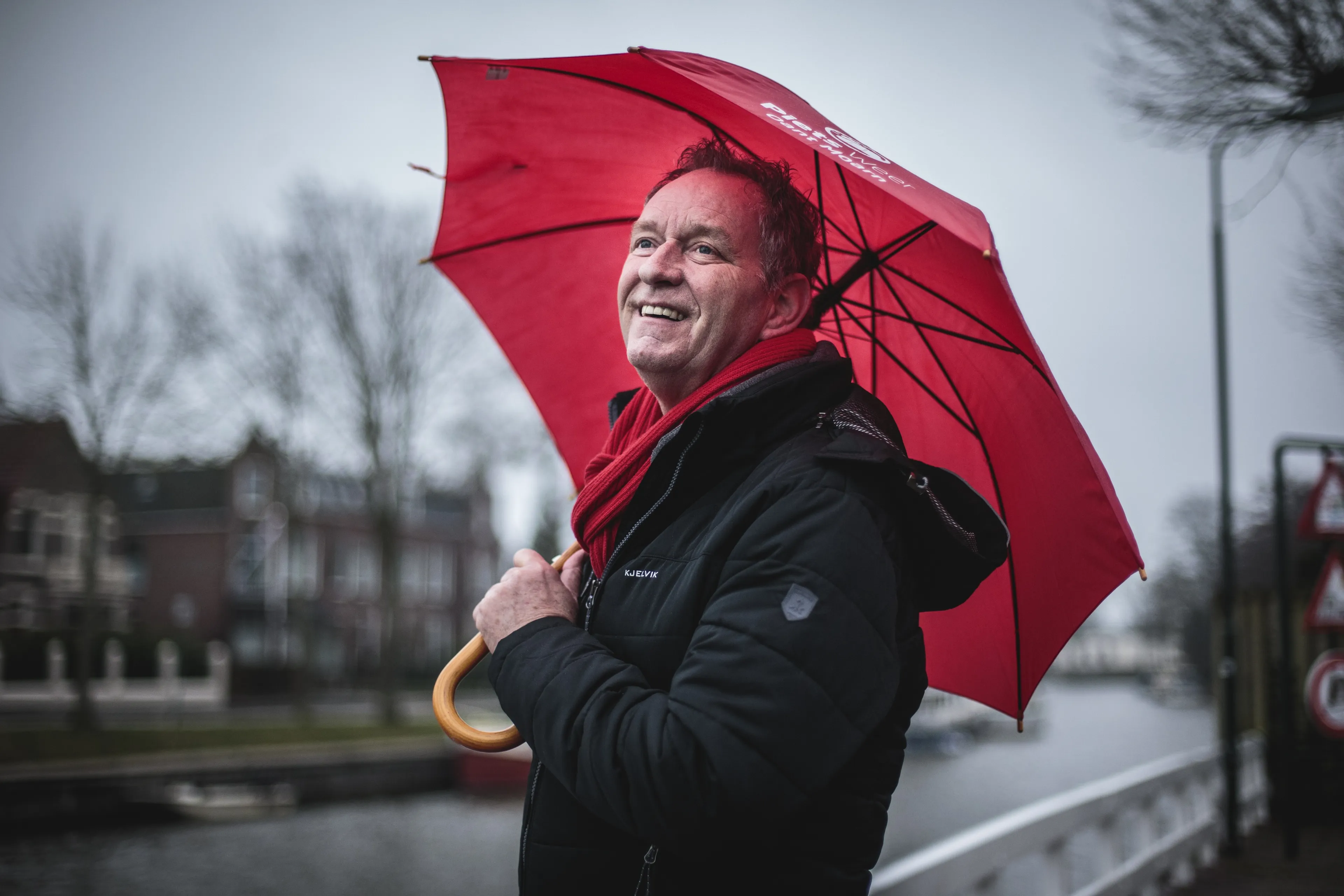 Jaar na overlijden Piet Paulusma wordt monument voor hem onthuld in Valkenburg