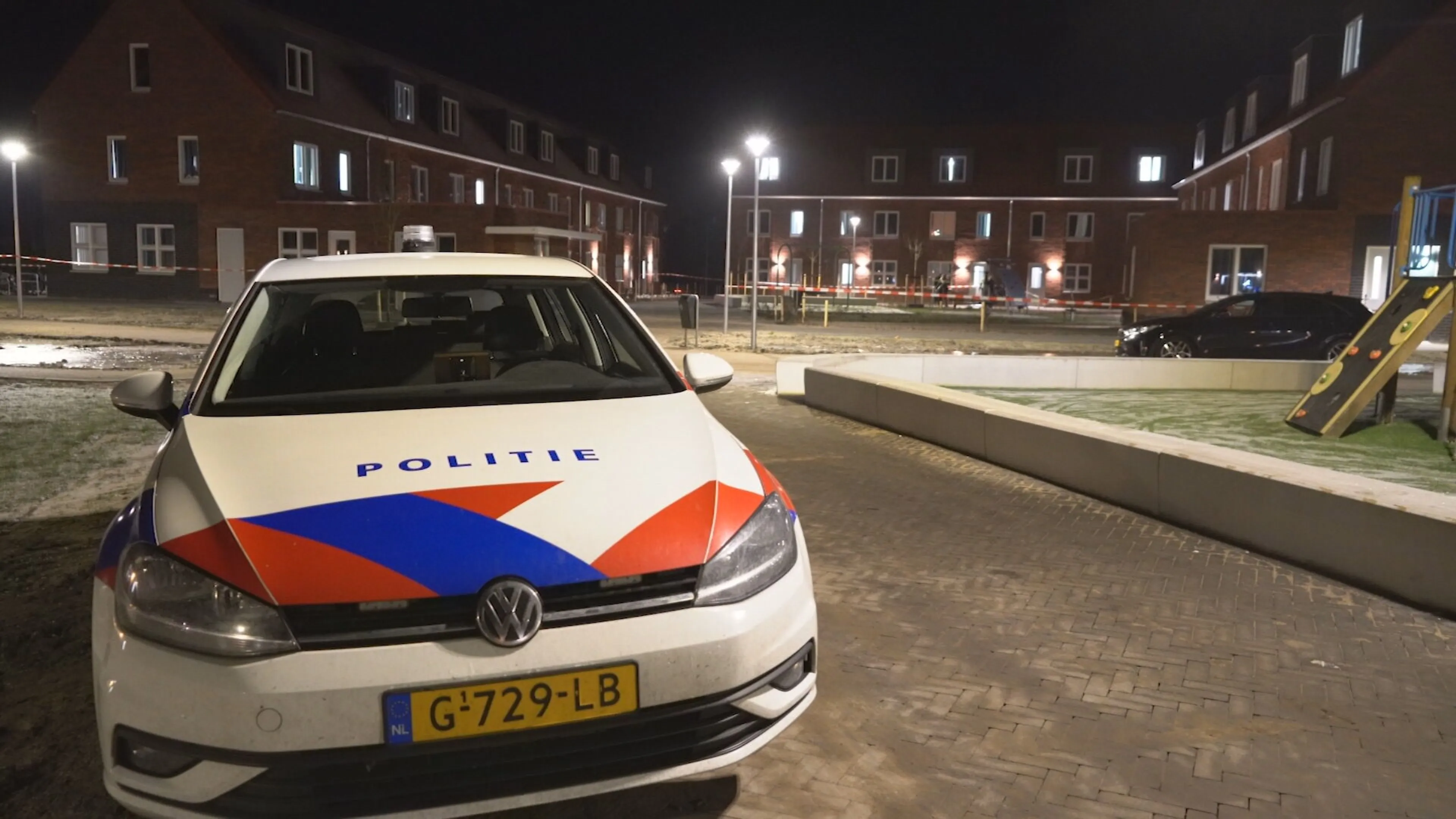 Zwaargewonde bij steekpartij in azc Delfzijl, verdachte aangehouden