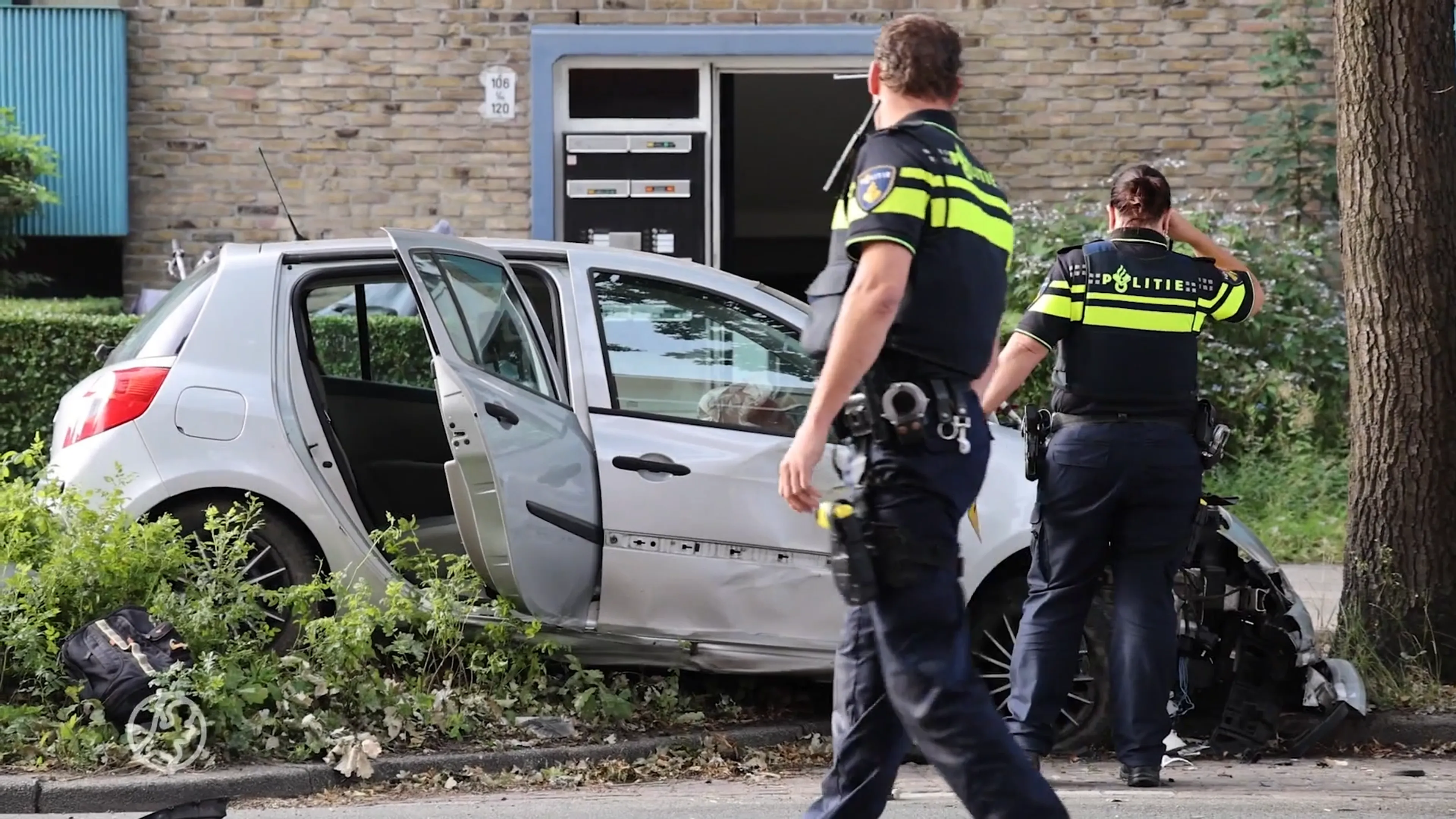 Ravage in Groningen bij heftig ongeluk, bestuurder opgepakt