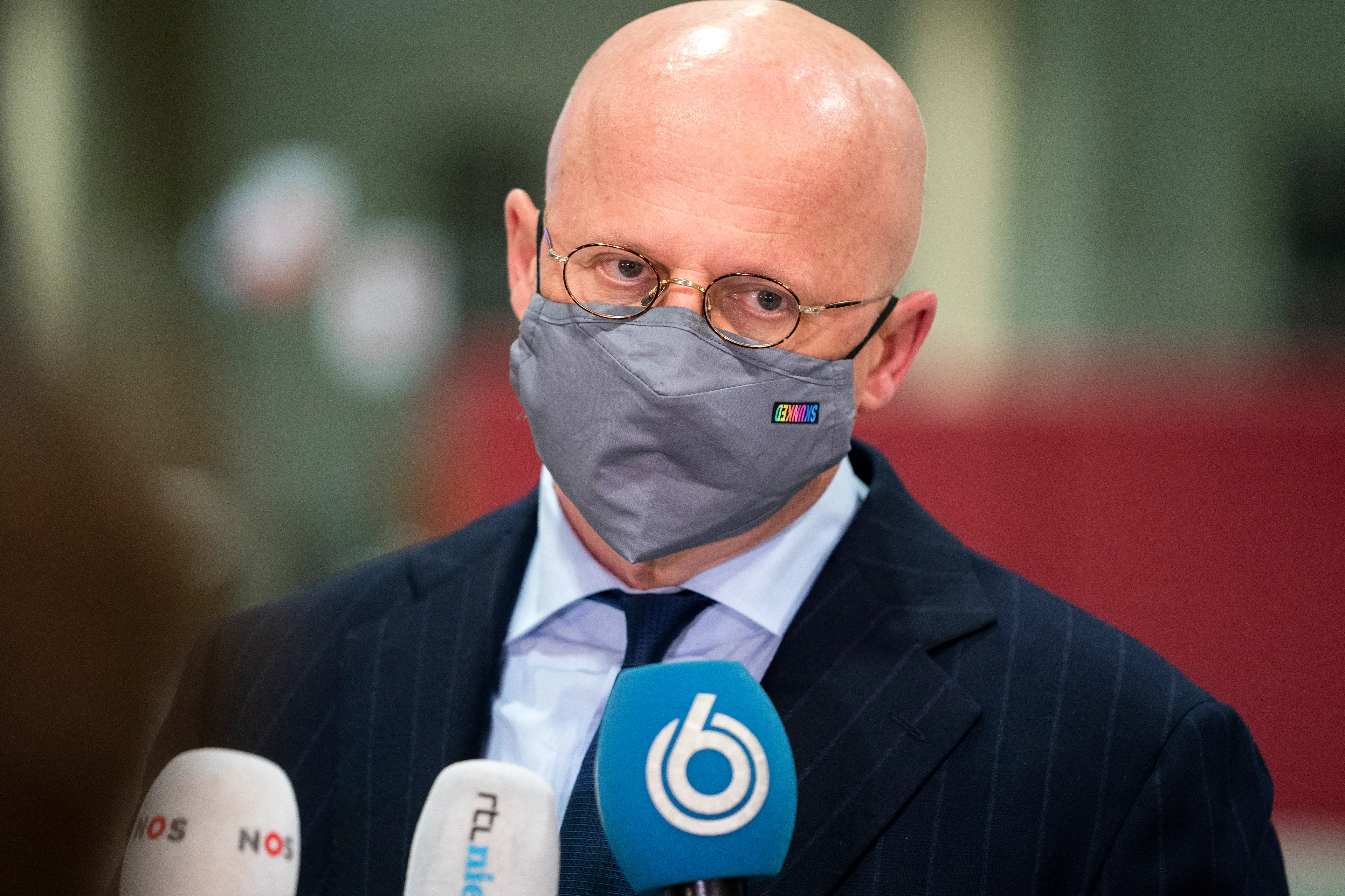 Grapperhaus: politie heeft terecht hard opgetreden tegen relschoppers