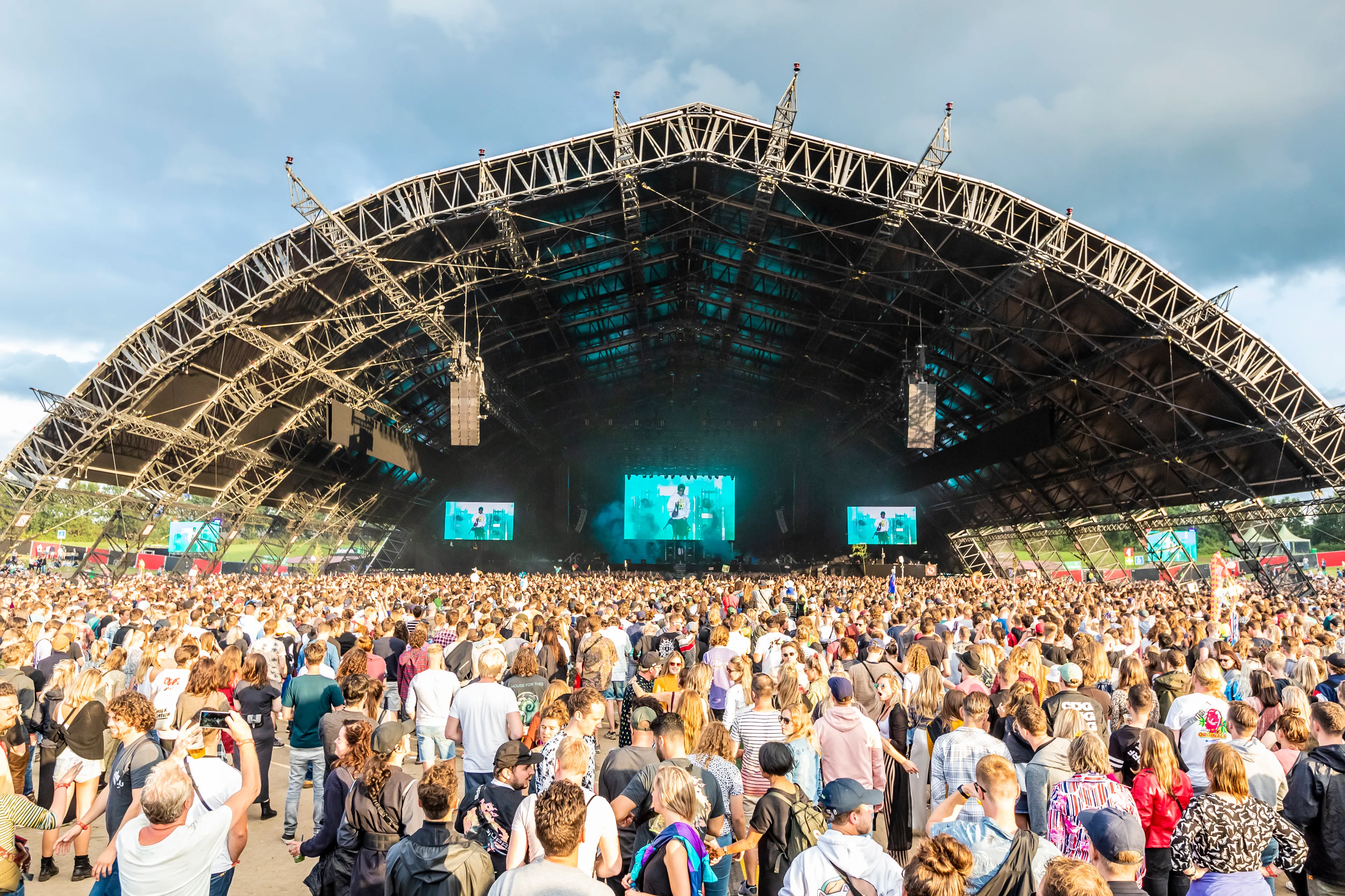 Populaire festivals verkopen maar niet uit: wat is er aan de hand?