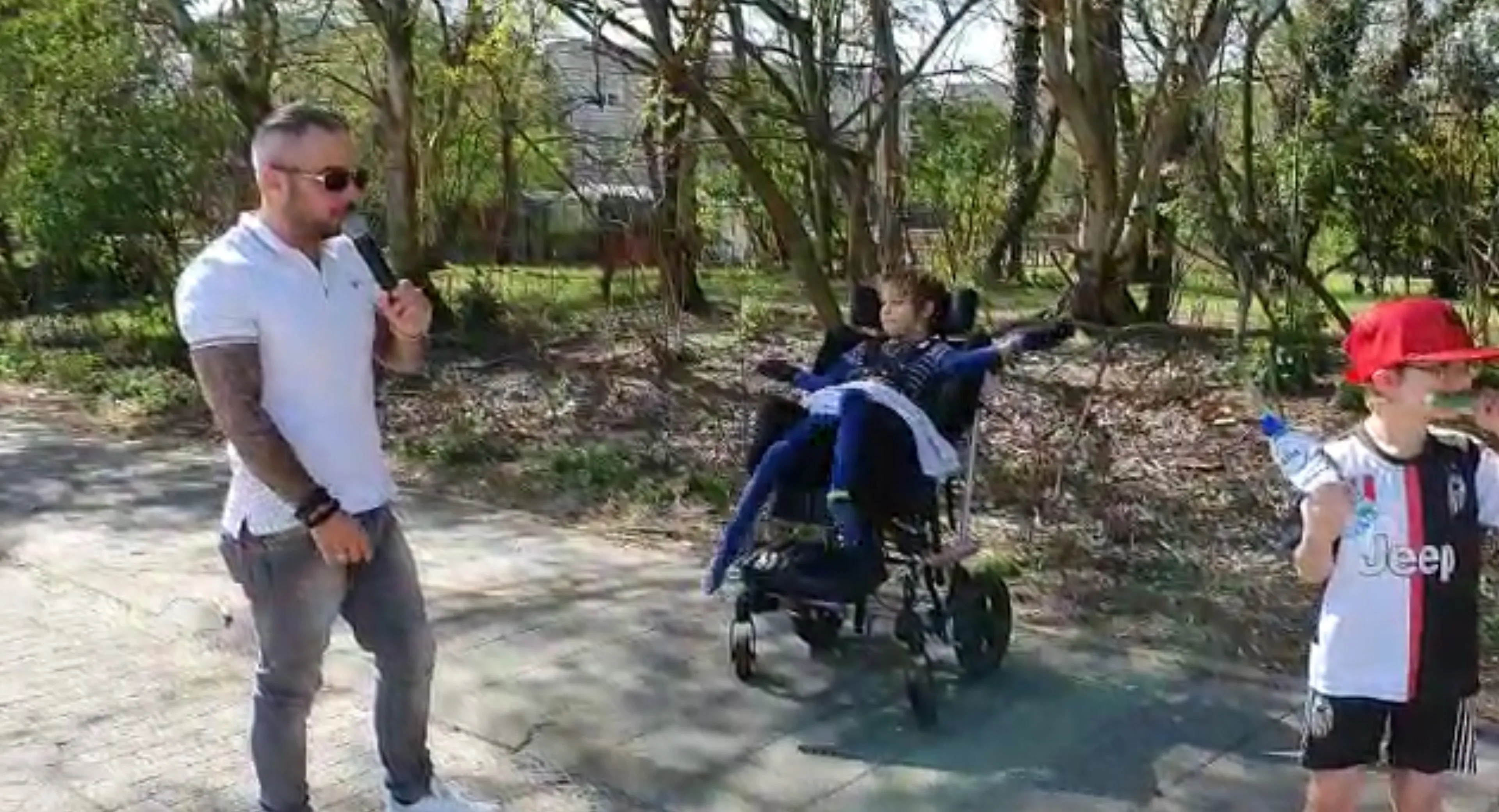 Verrassingsconcertje voor zwaar gehandicapte Kyano (10) krijgt bittere nasmaak: 390 euro boete
