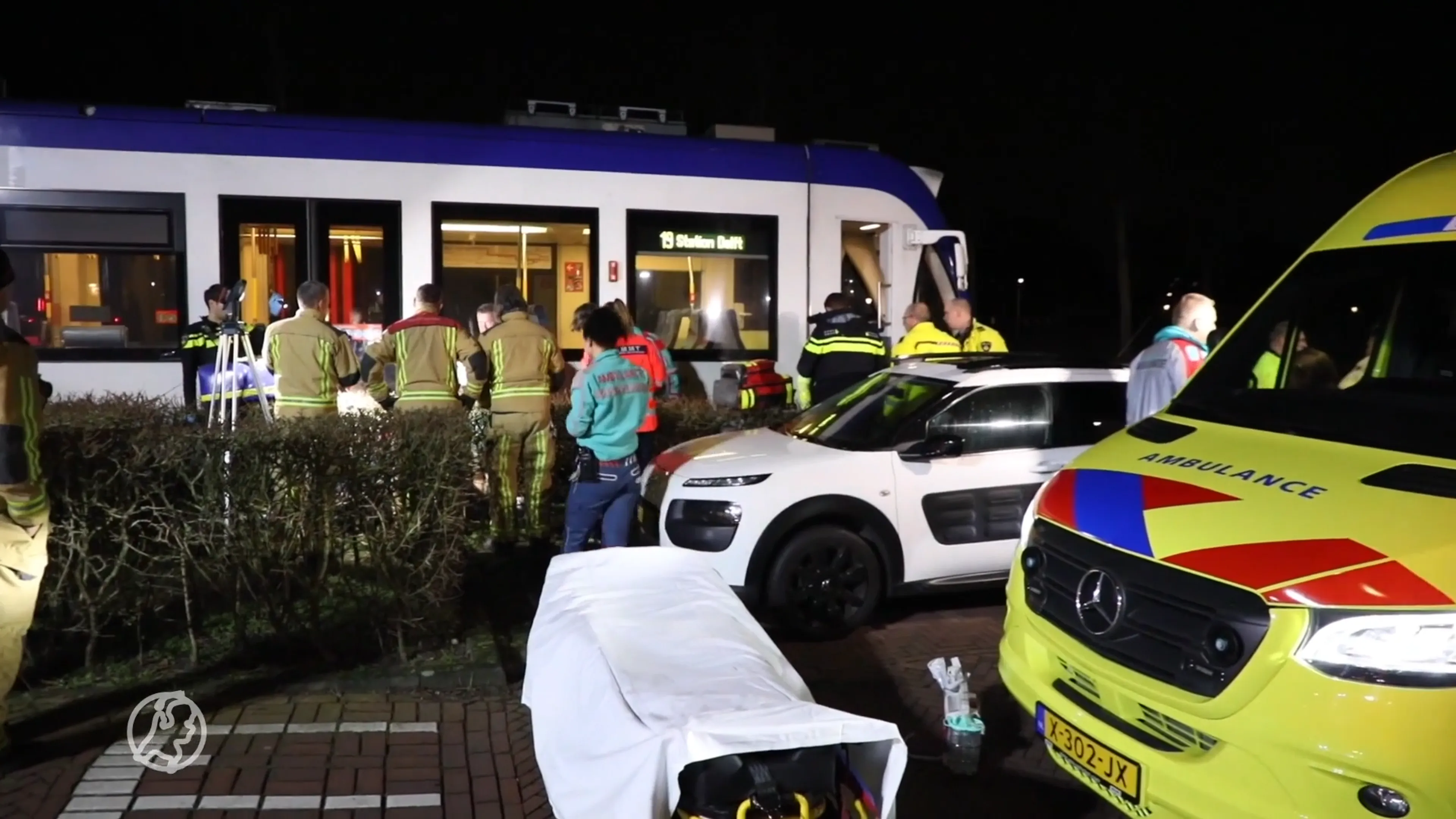 Zwaargewonde man door aanrijding met tram in Den Haag