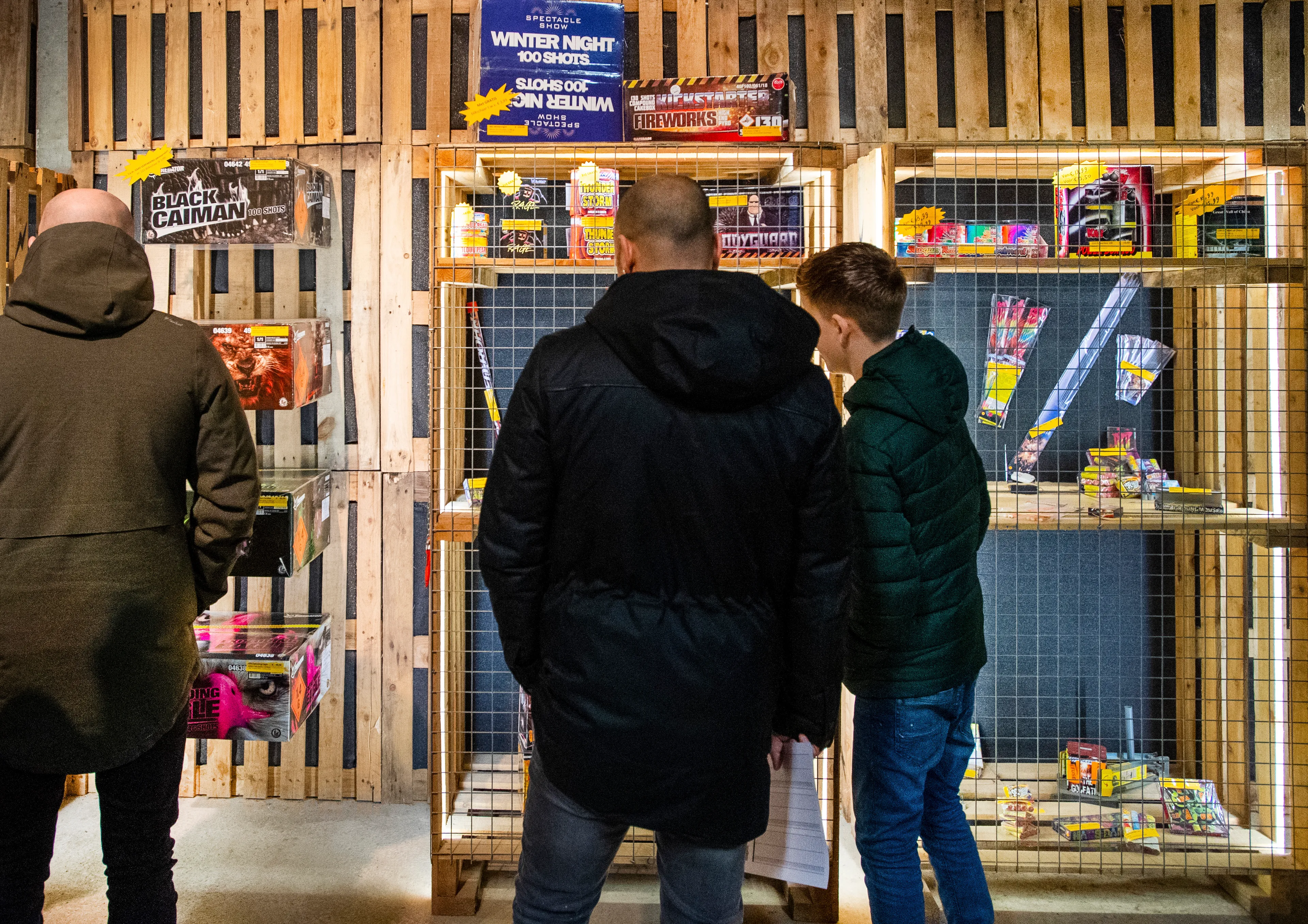 Niet meer stiekem vuurwerk halen over de grens: ook Duitsland legt vuurwerkverkoop aan banden