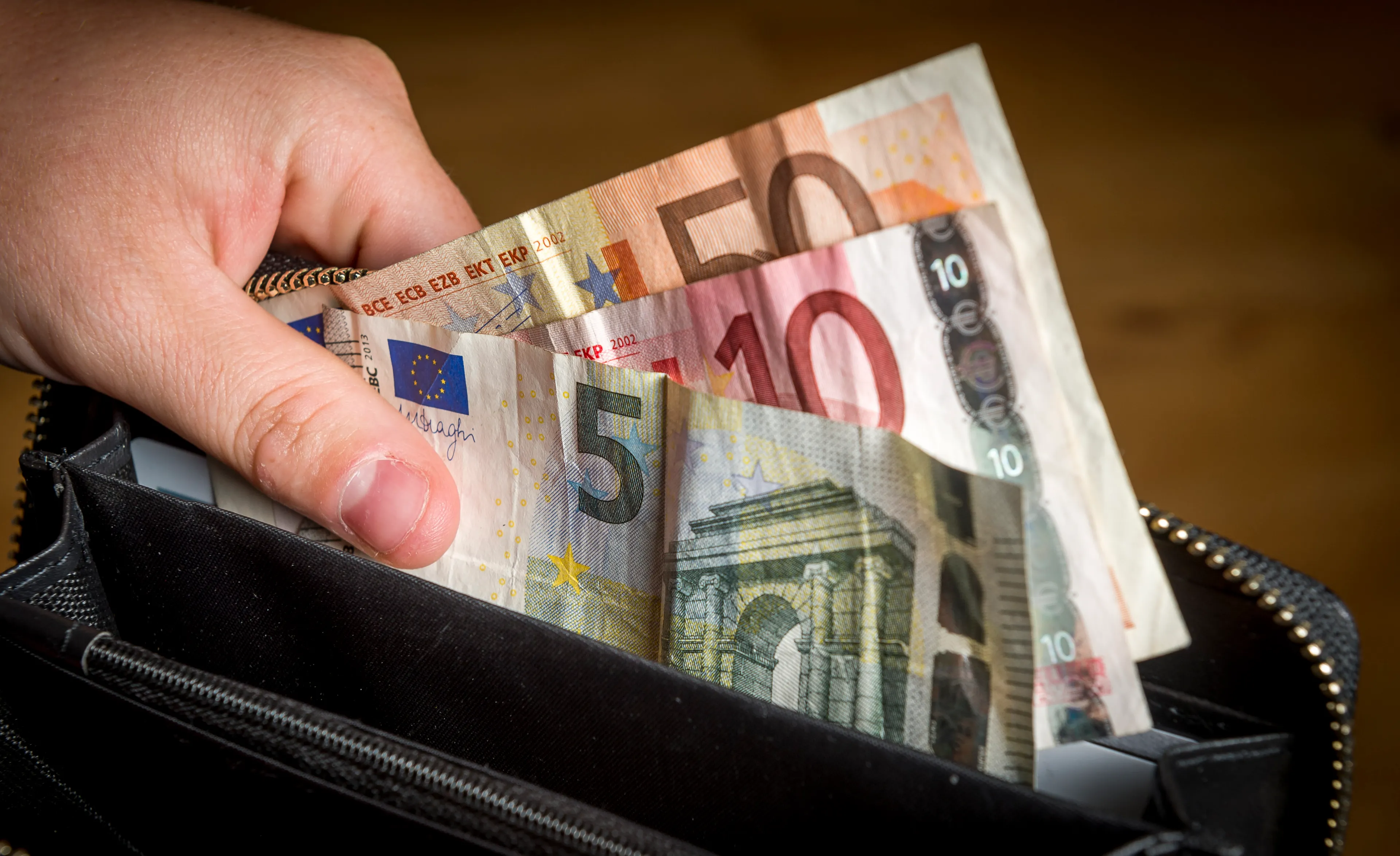 Wettelijk minimumloon per 1 juli extra omhoog