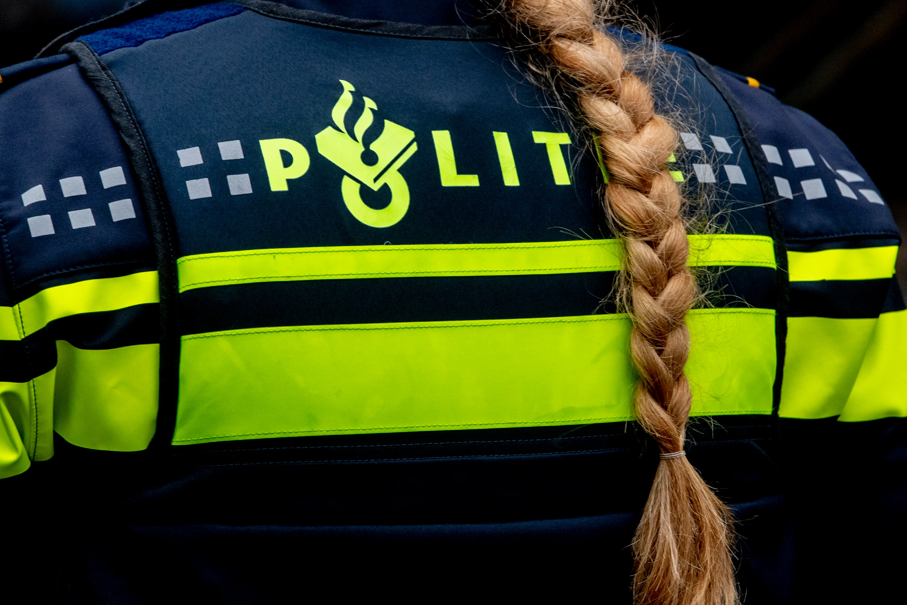 Politie Nieuwegein zoekt man die 12-jarig meisje vraagt haar blote voeten te laten zien