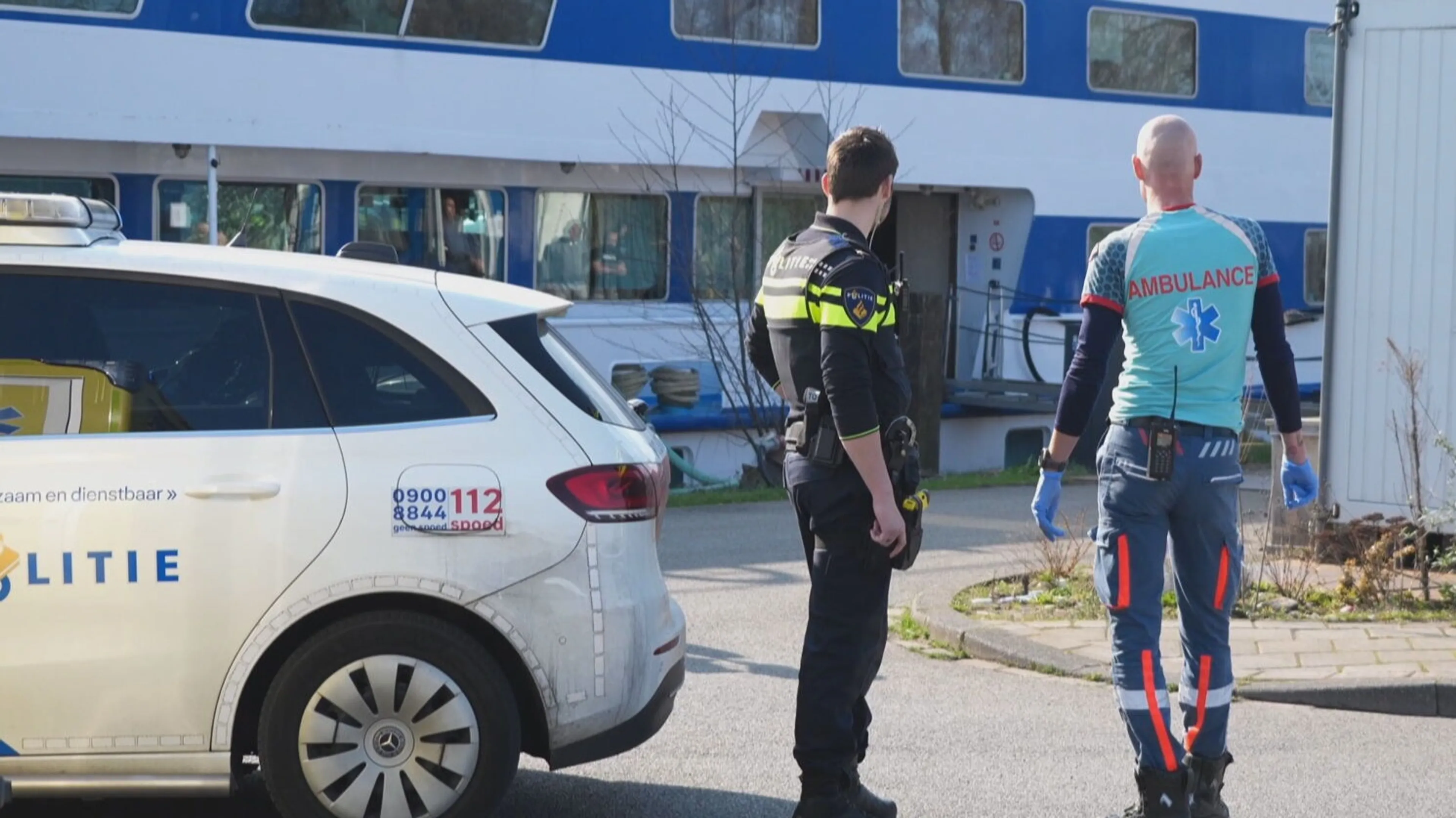 2 gewonden bij steekpartij asielboot Groningen