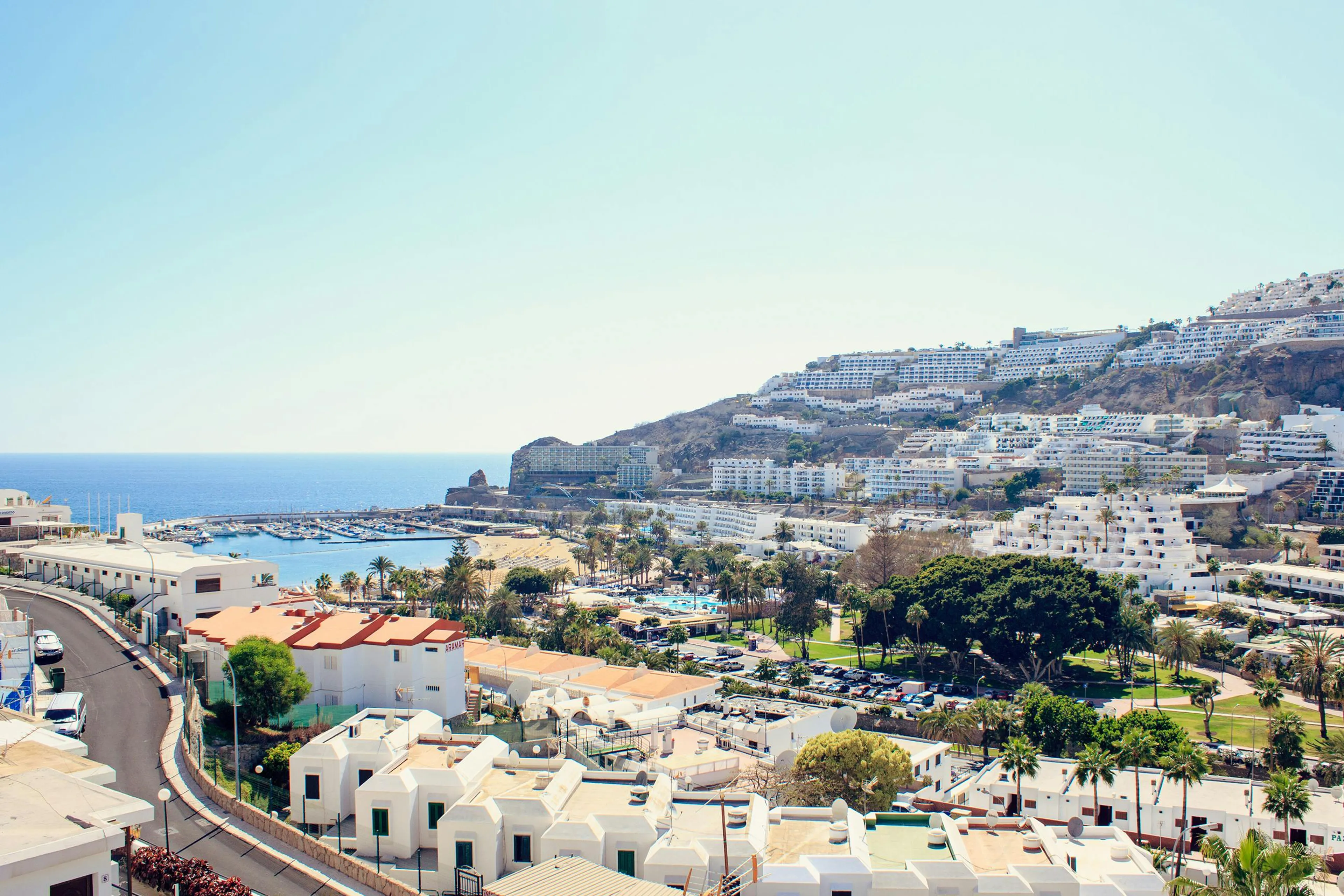 Nederlandse tiener seksueel misbruikt op Gran Canaria, verdachten voor de rechter