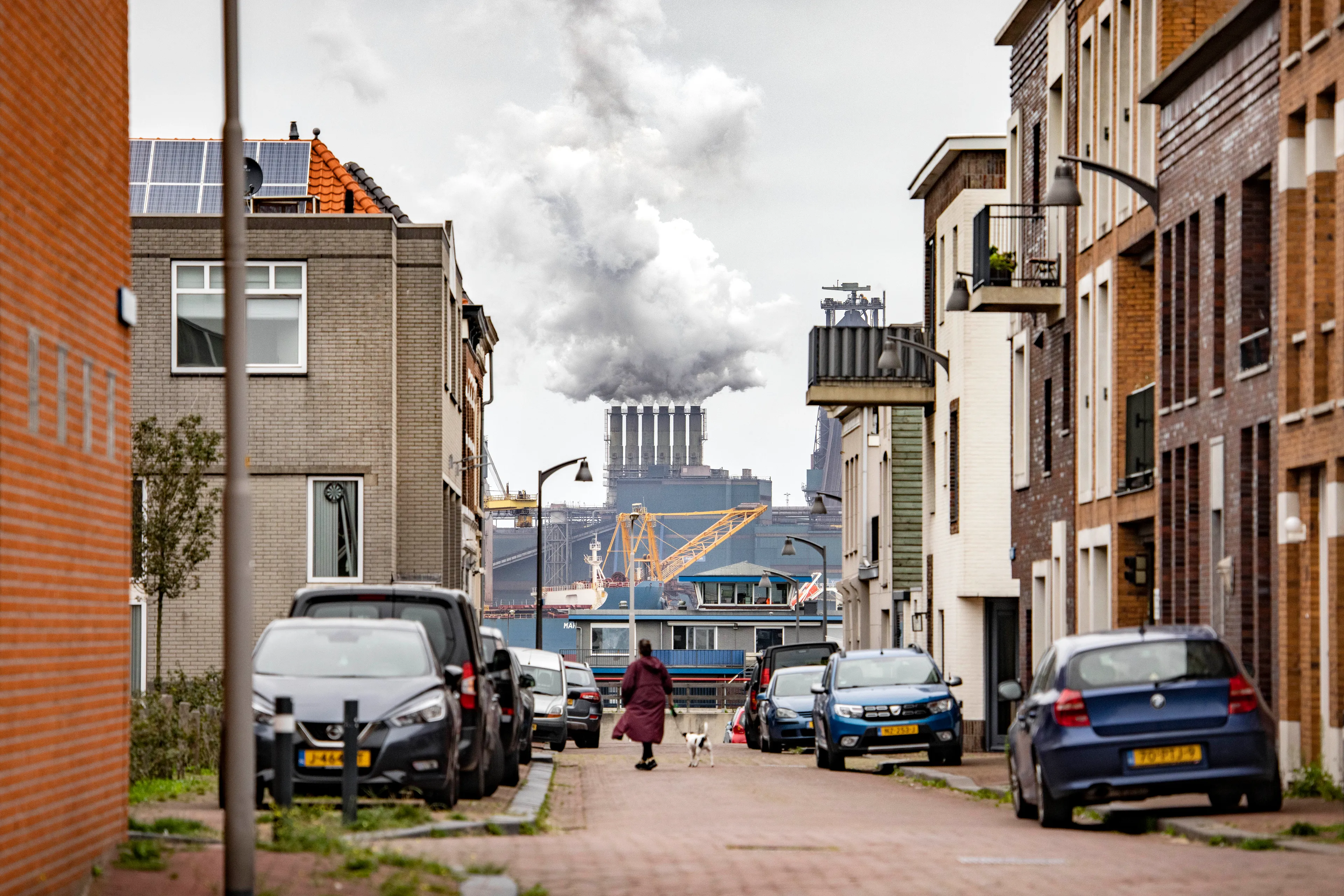 Tweehonderd omwonenden Tata Steel bij bijeenkomst over vervuilende fabriek 