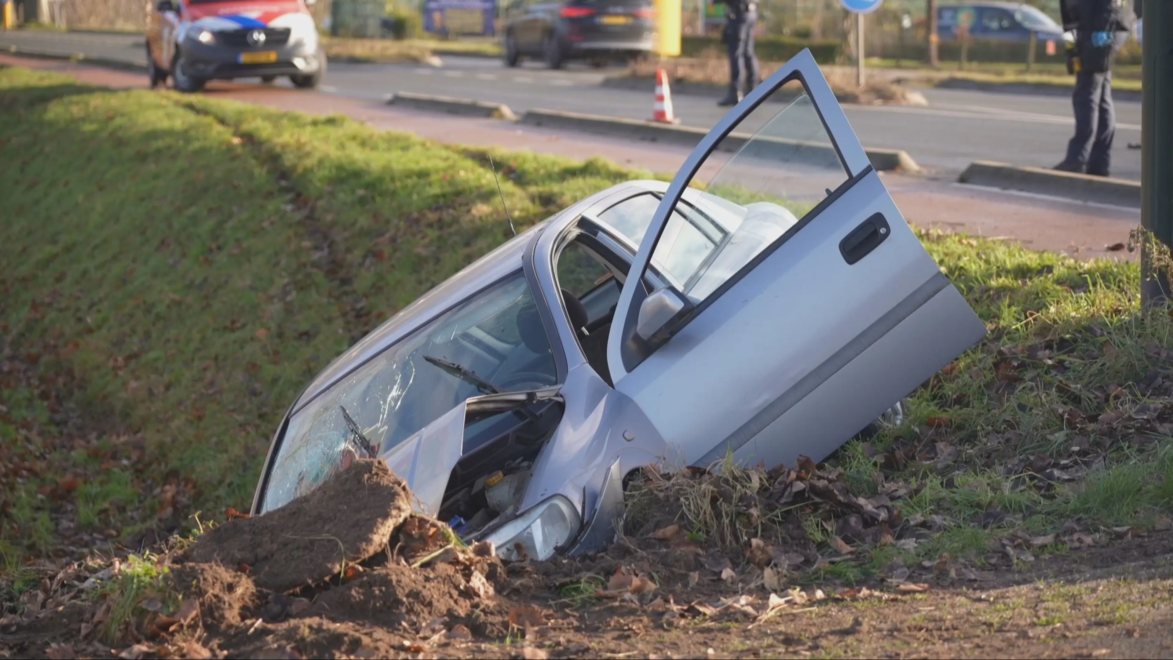 Automobiliste (83) overleden bij ongeluk in Gelderse Winssen