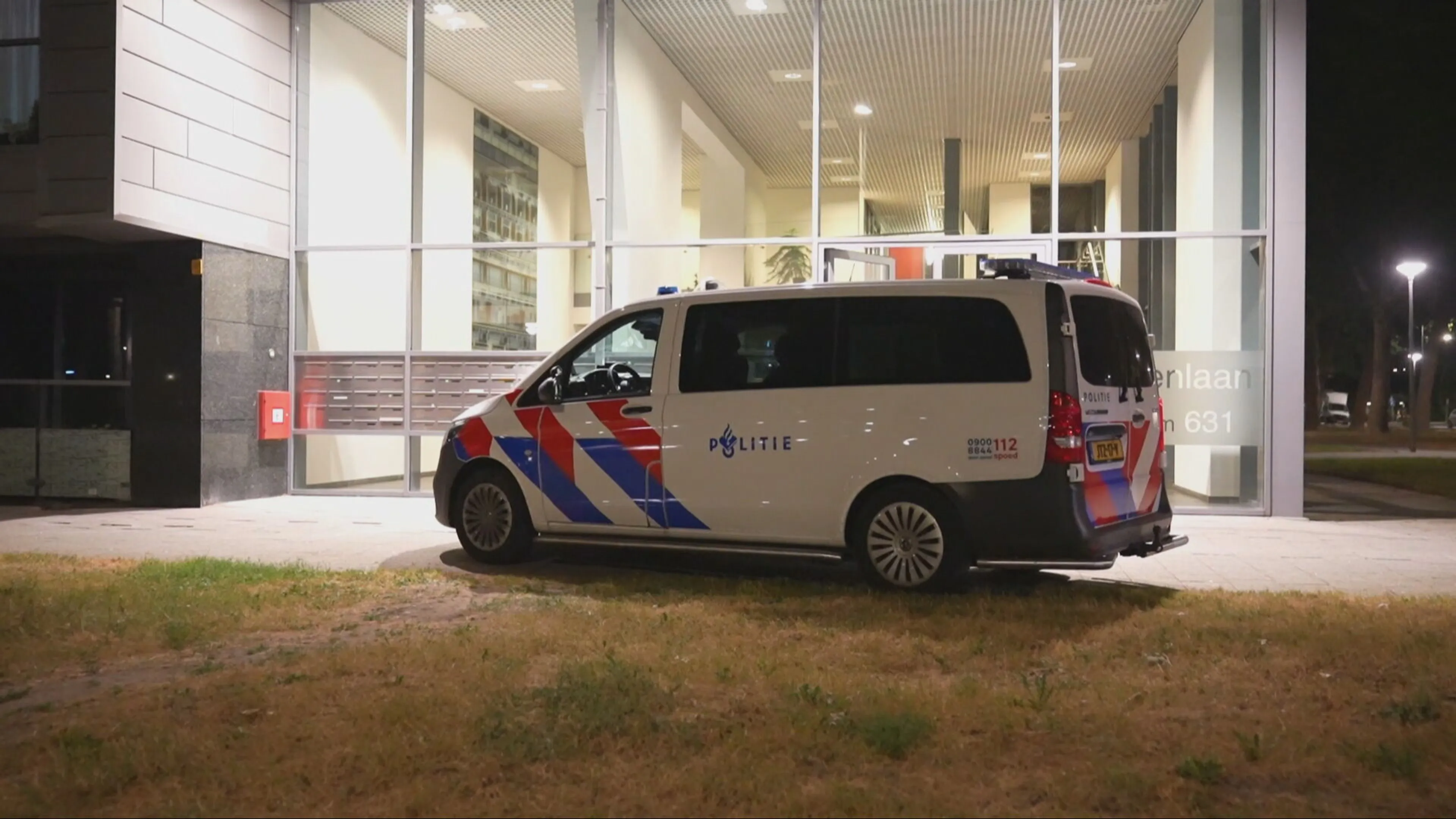 Politie zoekt vier of vijf verdachten na ontvoering vrouw (20) en woningoverval