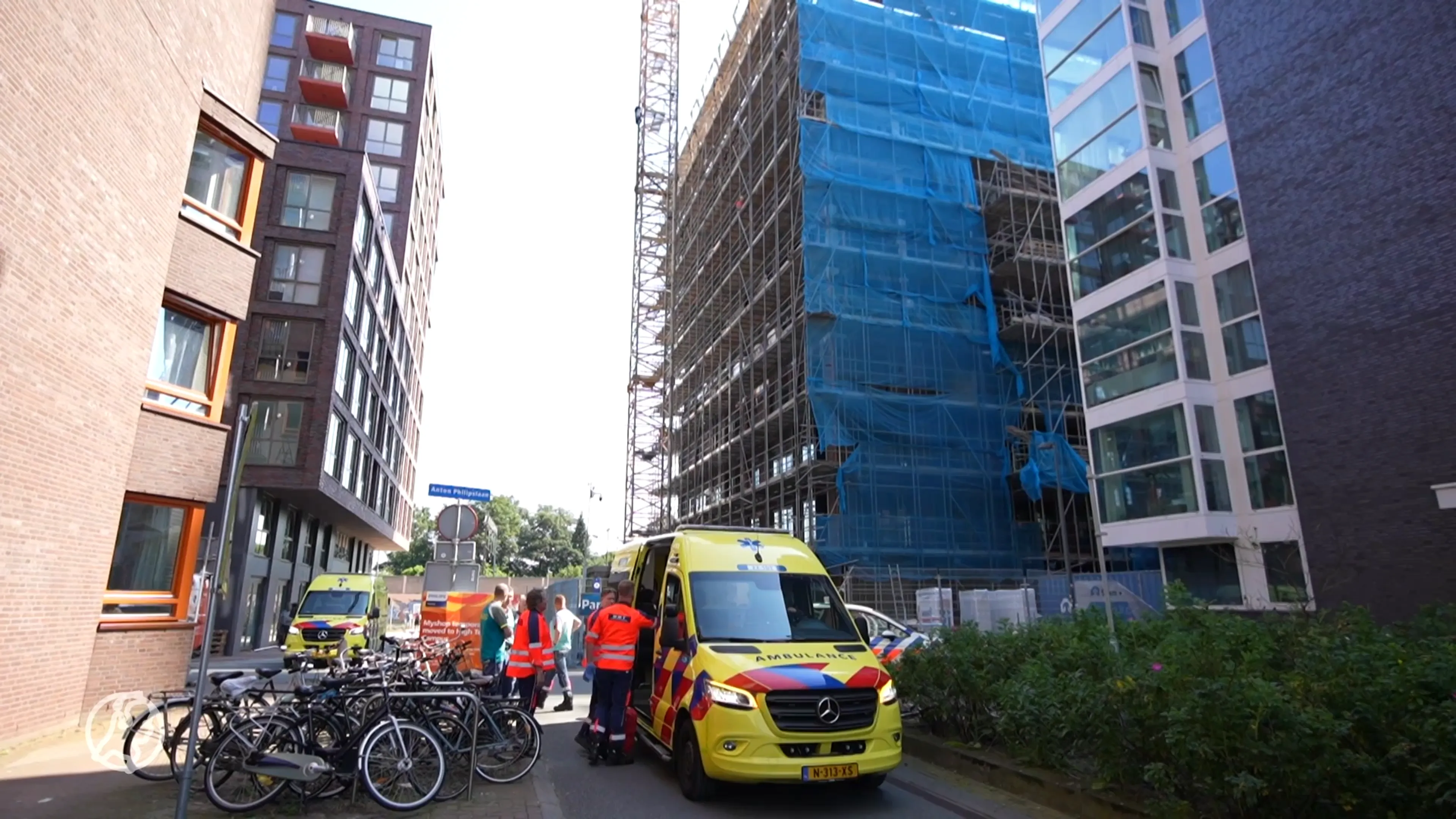 Bouwvakker overlijdt nadat er stalen buis op zijn hoofd valt