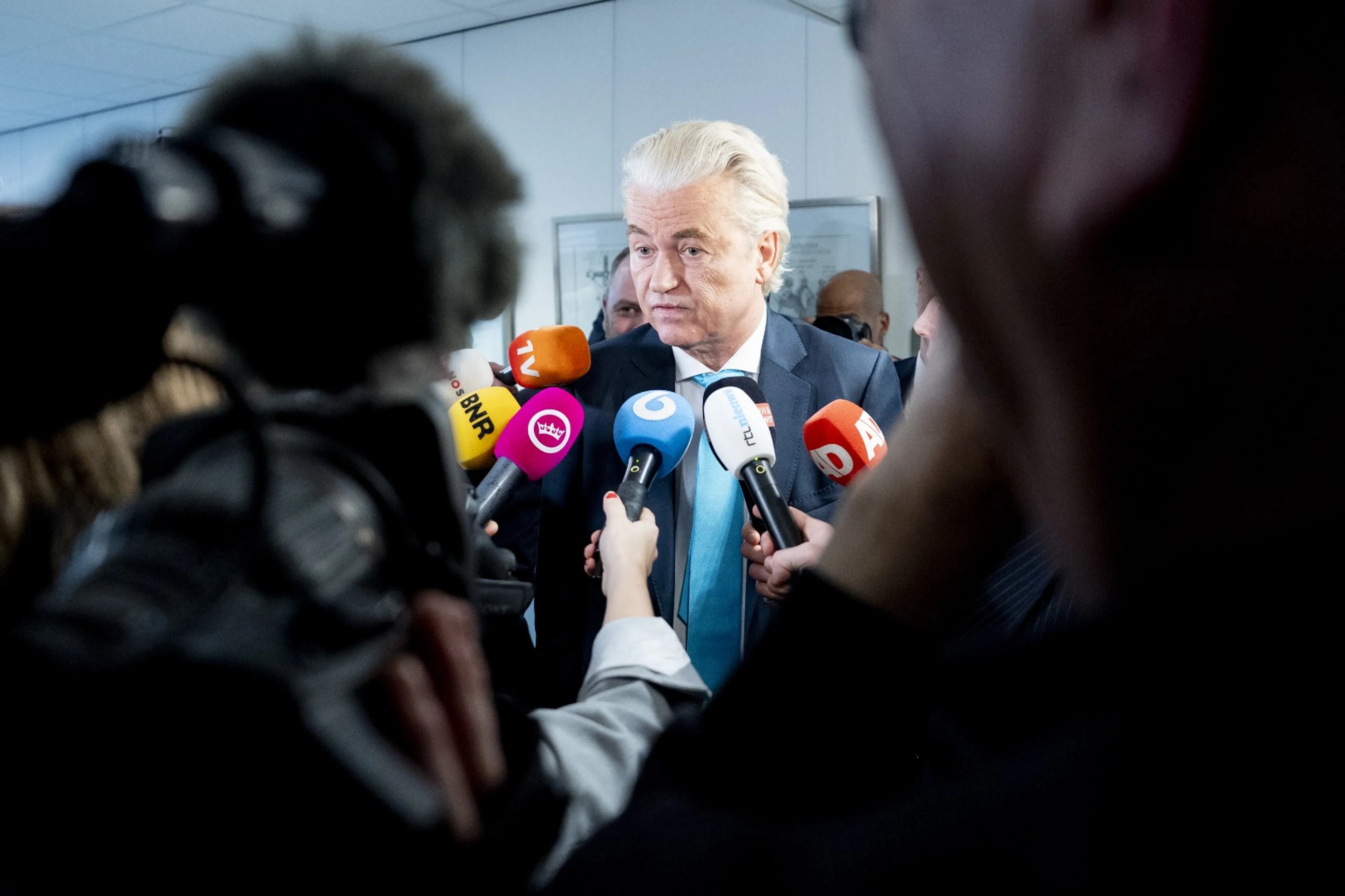 Crisis bij PVV: zeven Kamerleden verlaten fractie